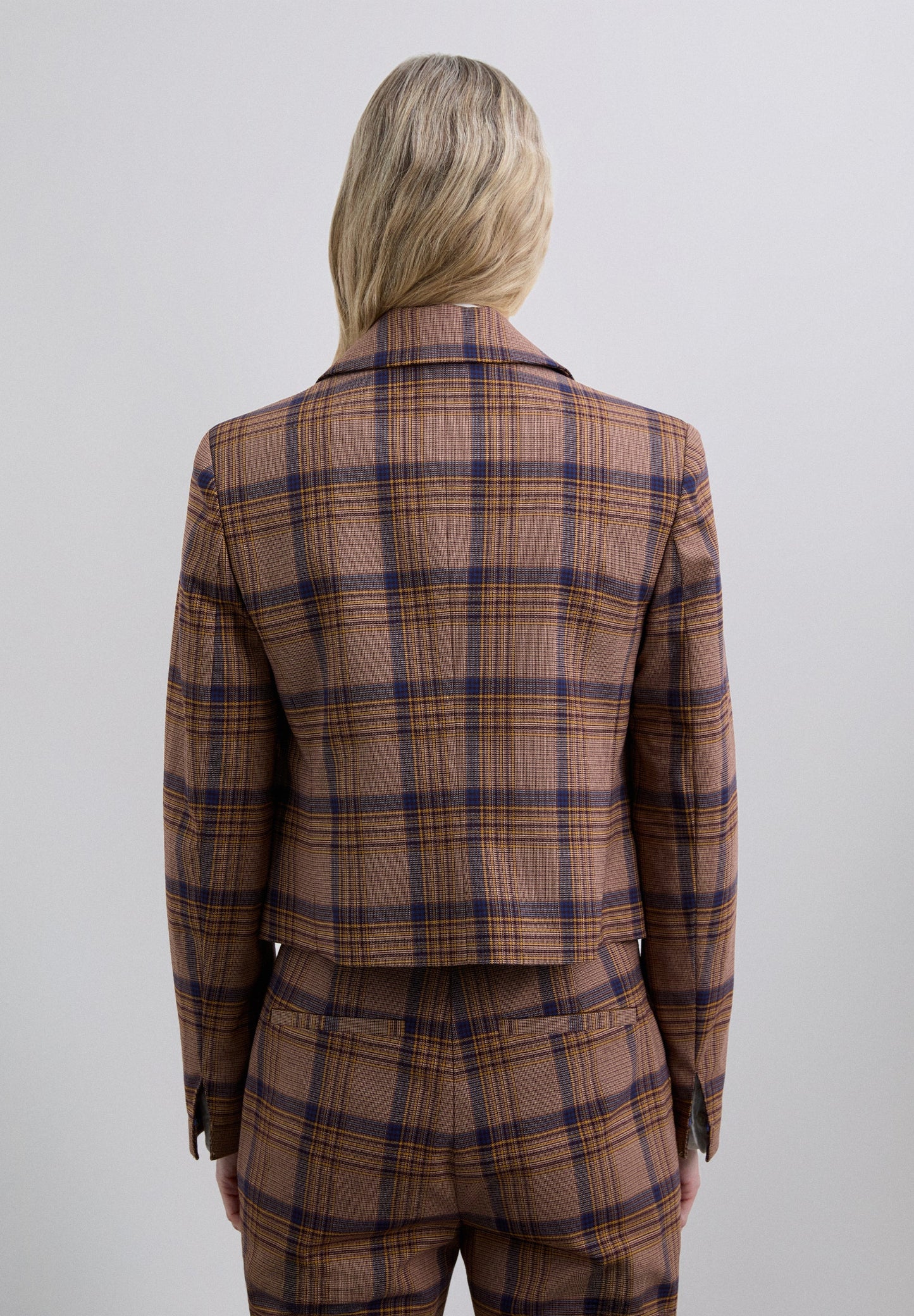 SHORT CHECKED BLAZER
