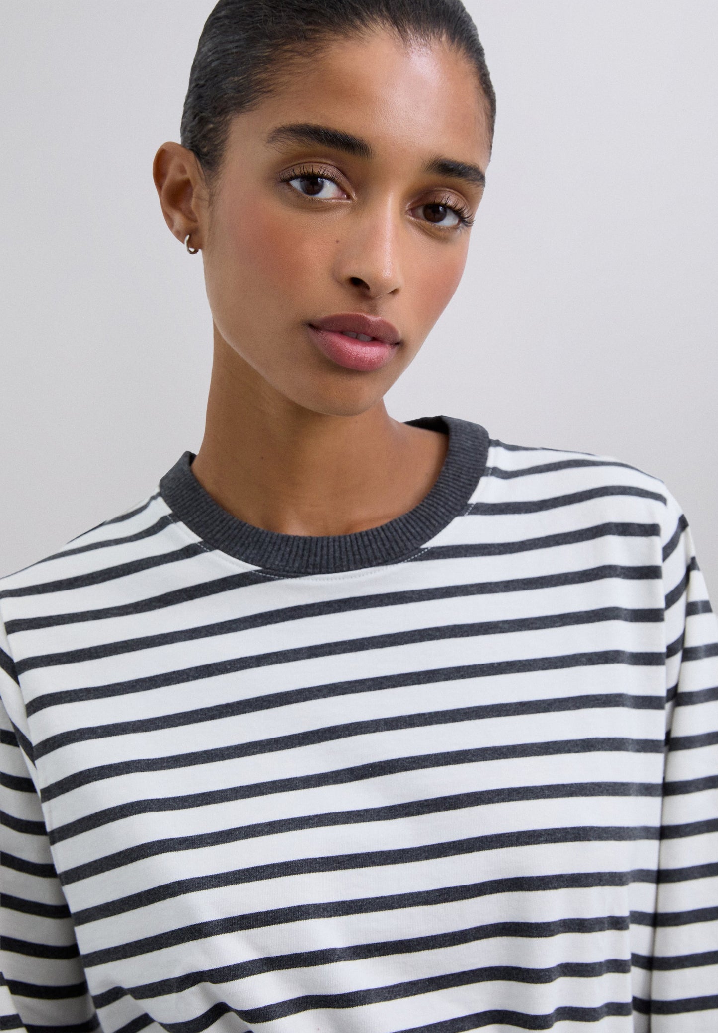 LONG SLEEVE STRIPED T-SHIRT
