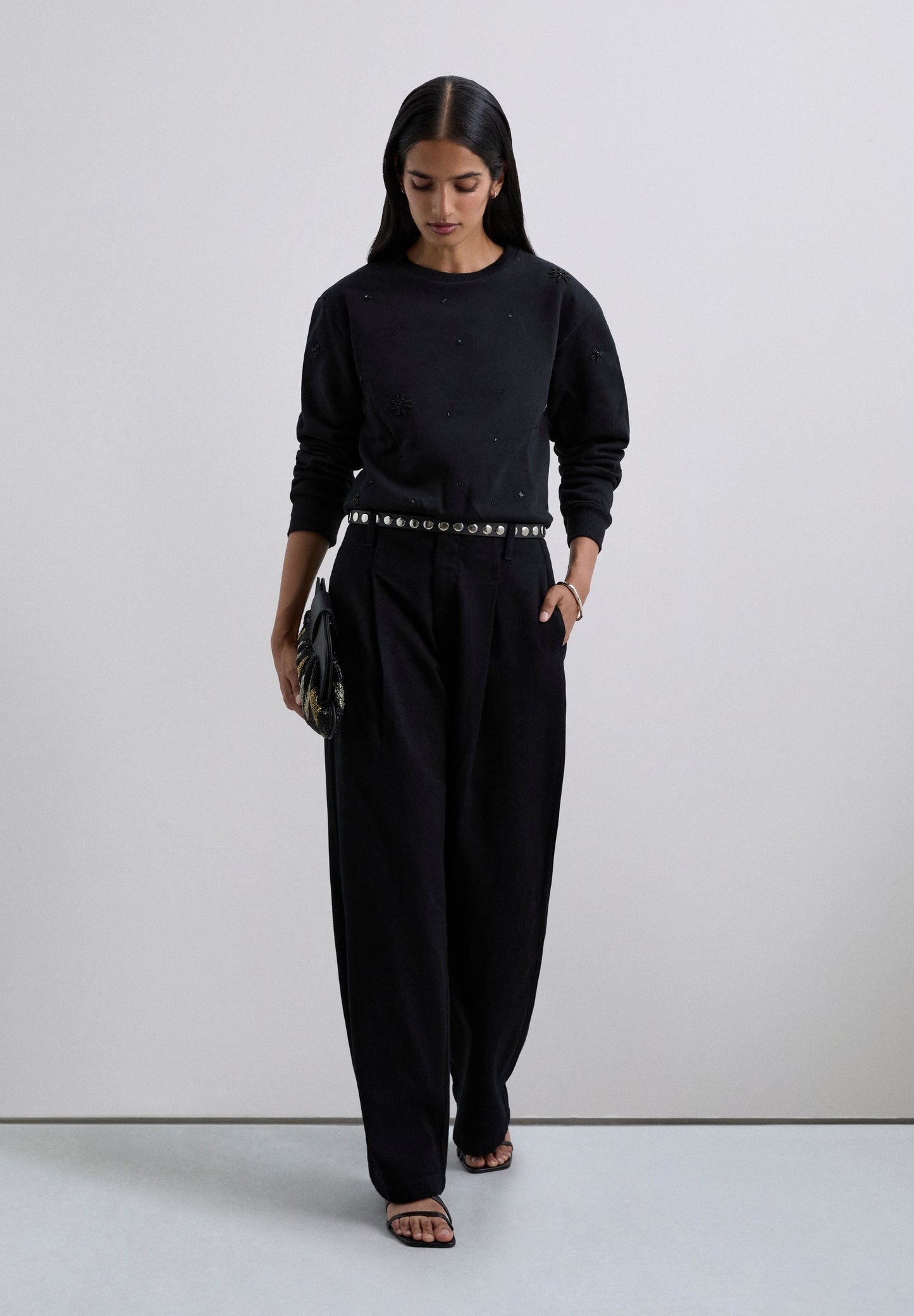 RHINESTONE EMBROIDERED SWEATSHIRT