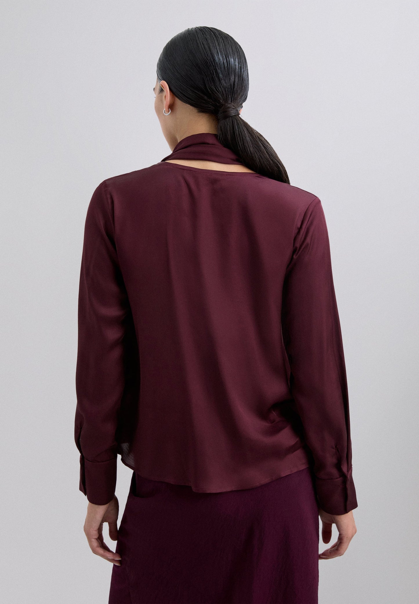 GEDRAPEERDE SATIJNEN BLOUSE