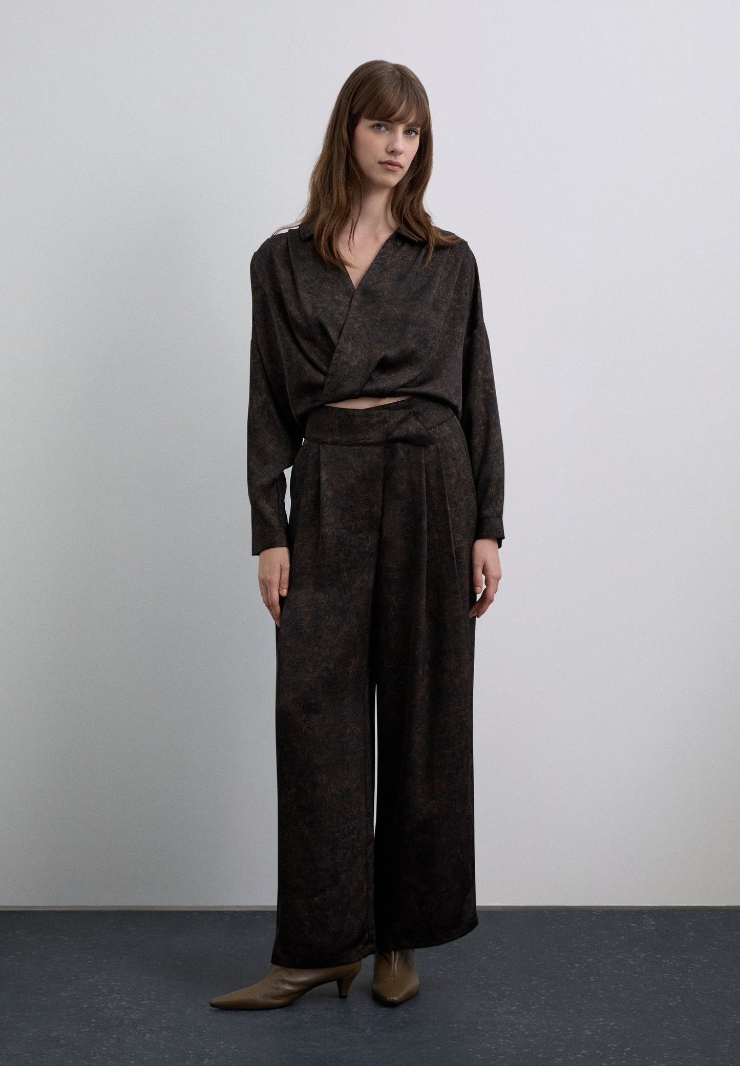 PRINTED SATIN TROUSERS