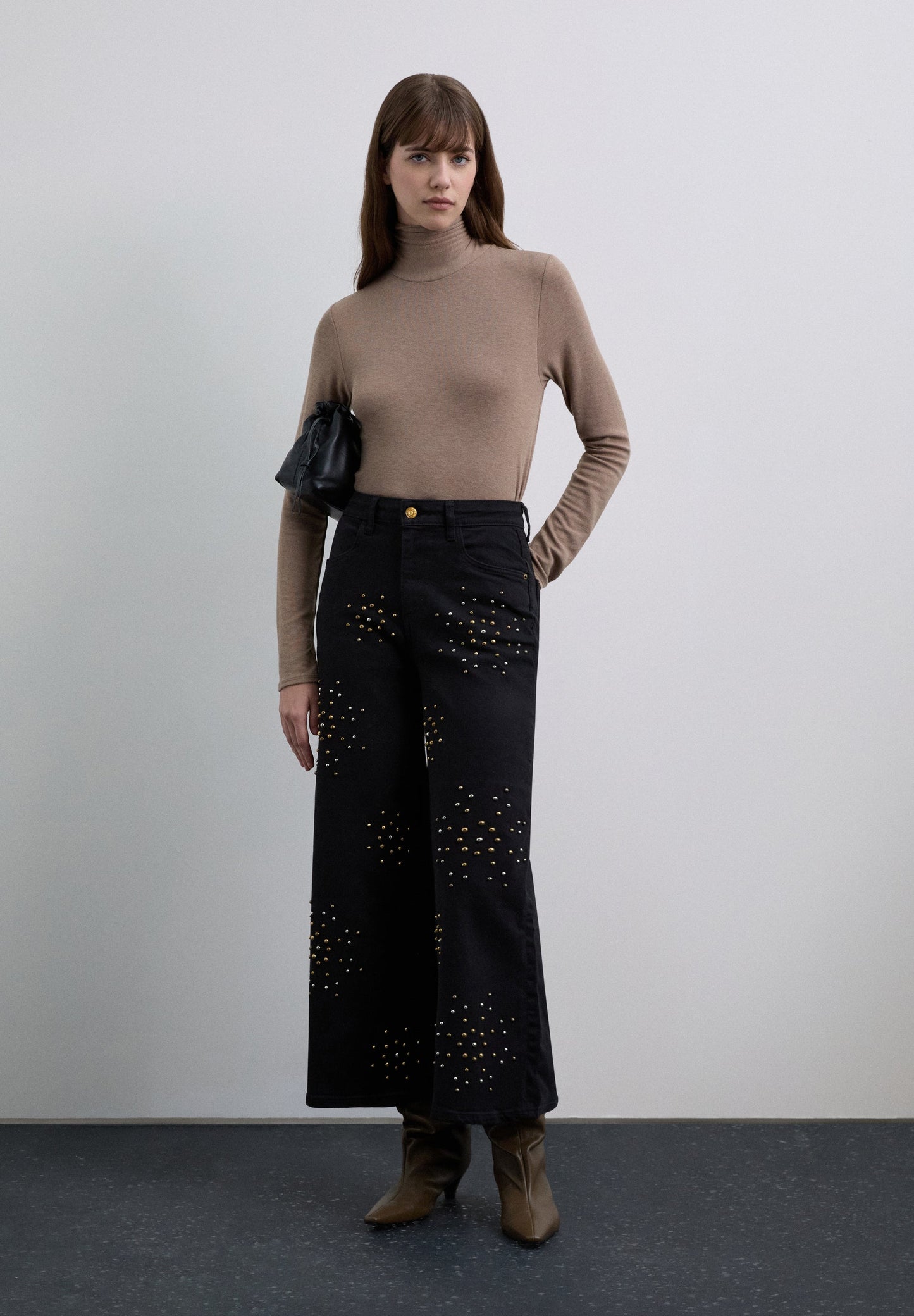 STUDDED CULOTTE JEANS