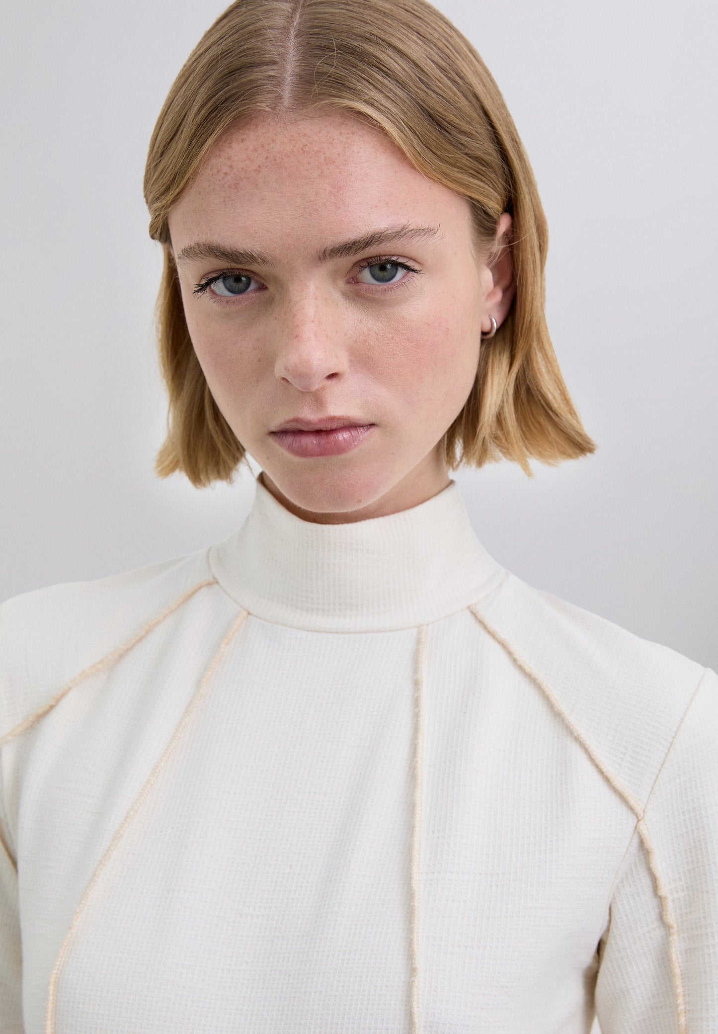 MIDI-JURK TRICOT OVERLOCK