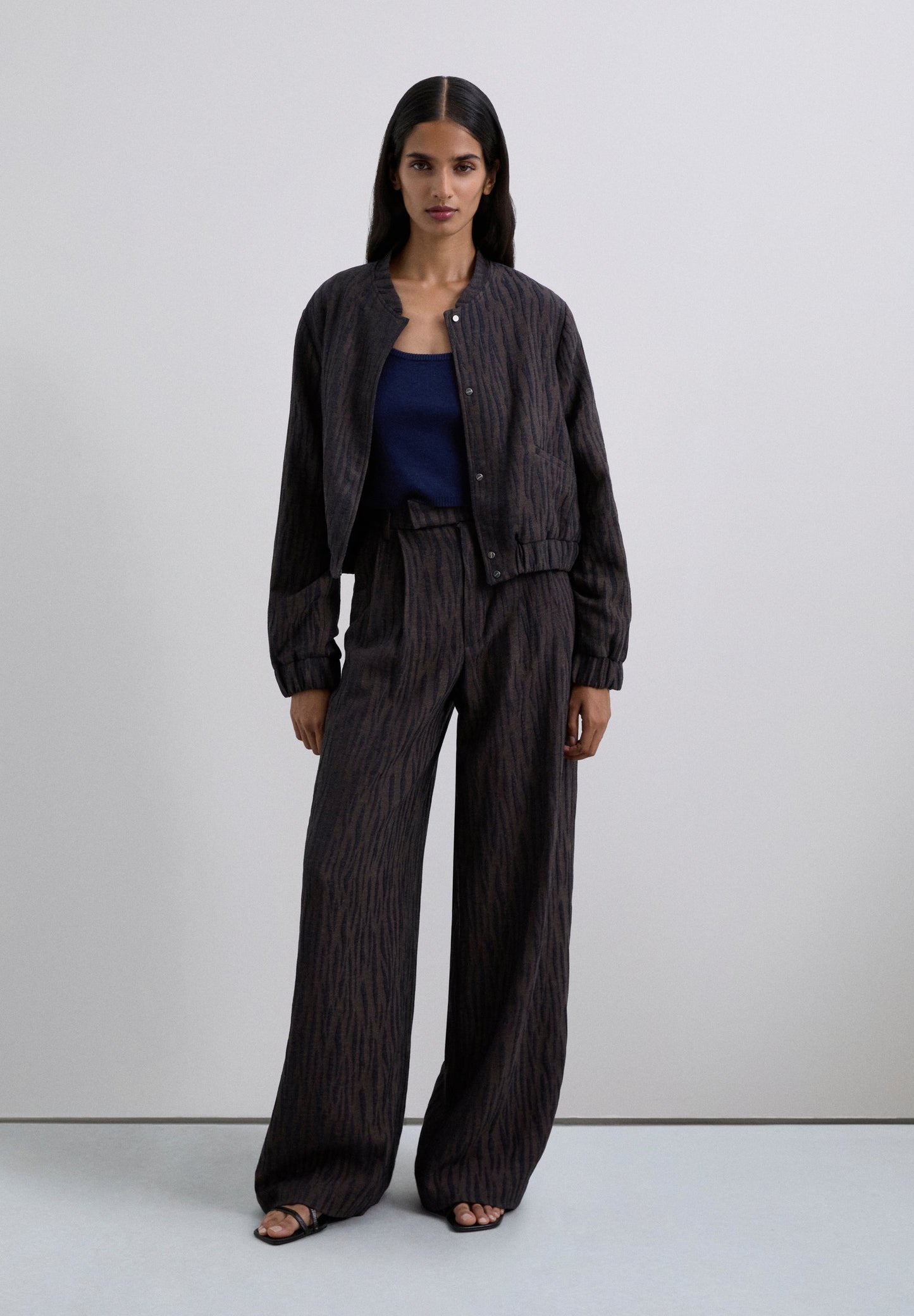 ANIMAL PRINT JACQUARD TROUSERS