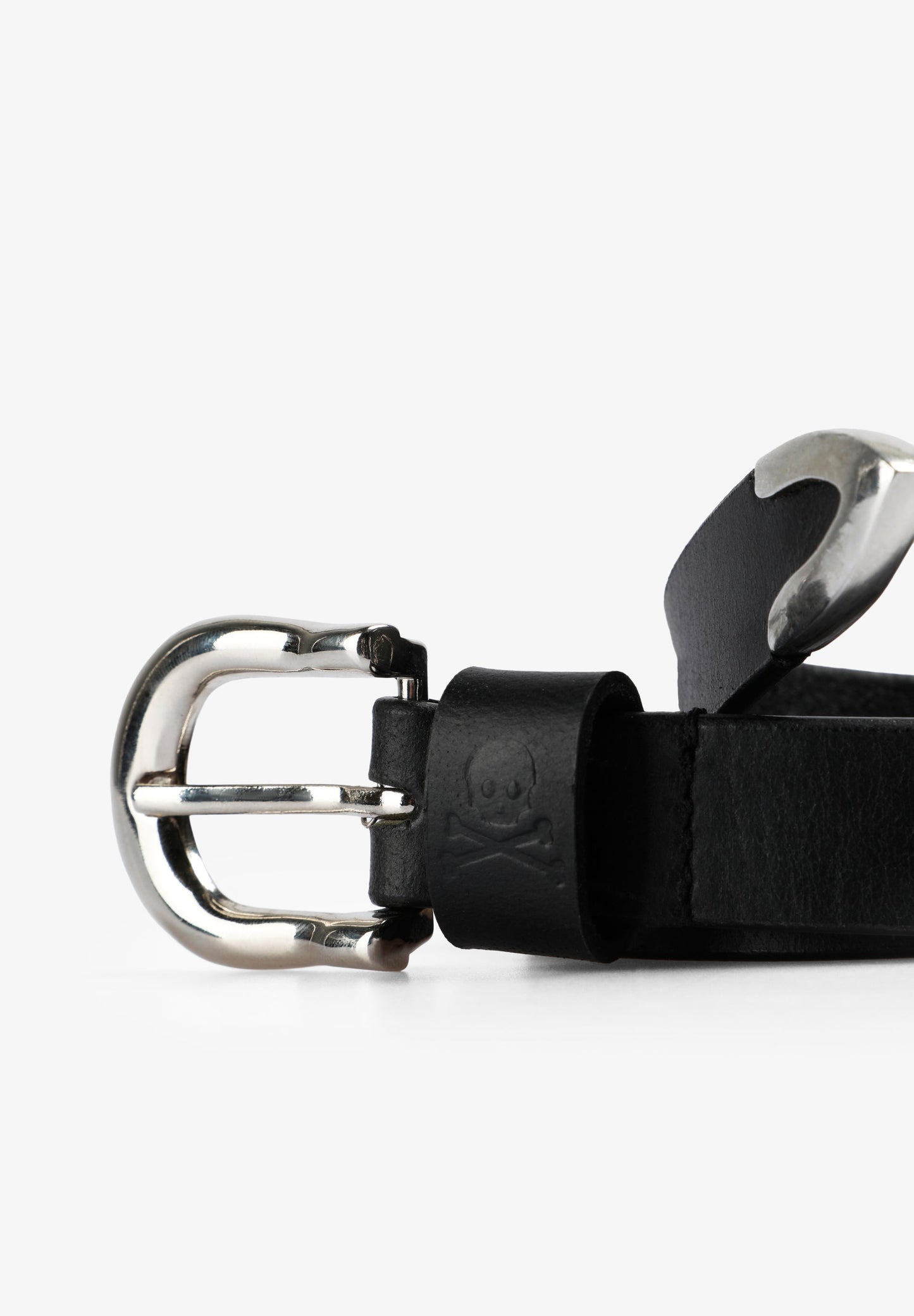 CLASSIC STUDDED LEATHER BELT