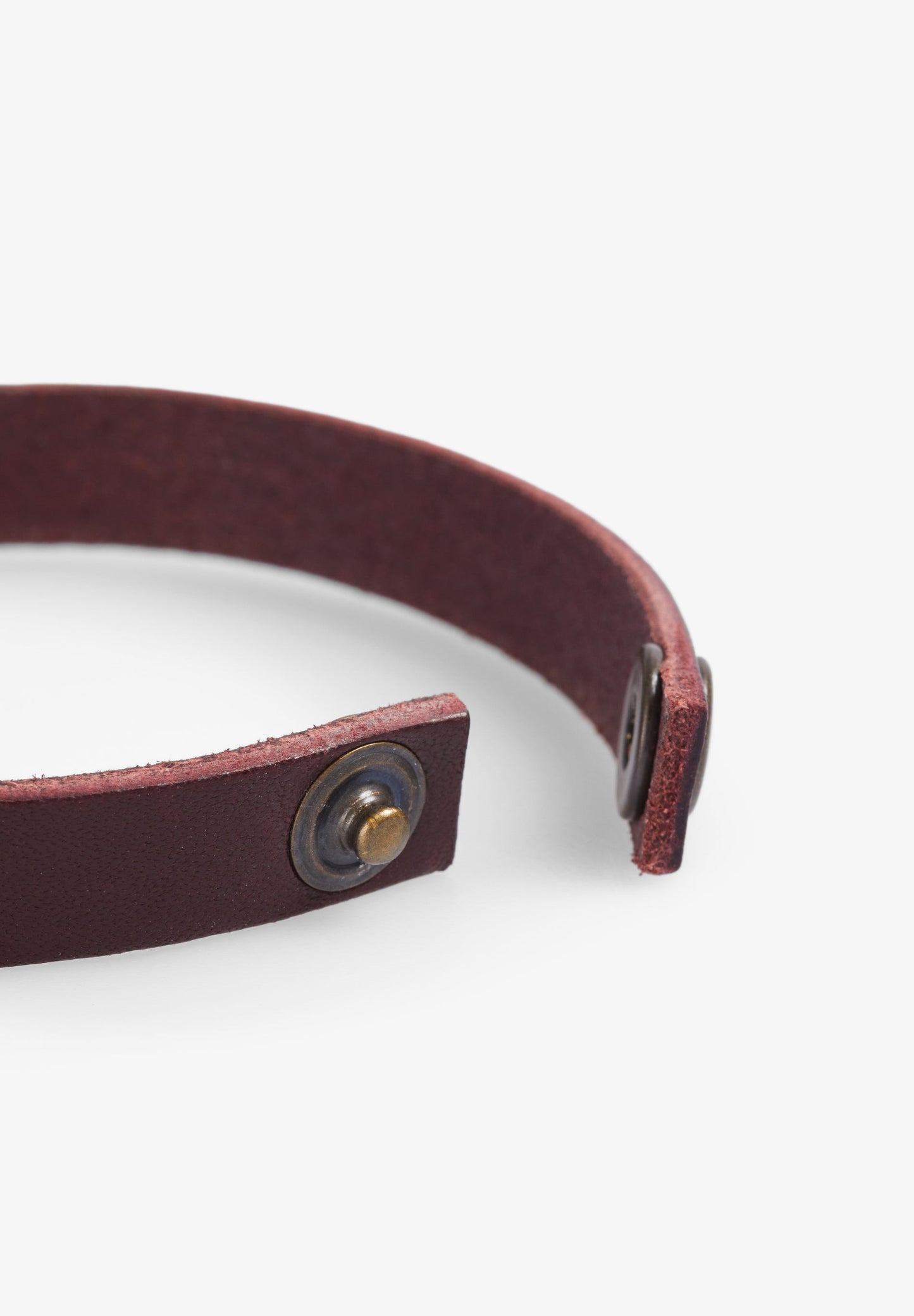 100% LEATHER BRACELET WITH SKULL