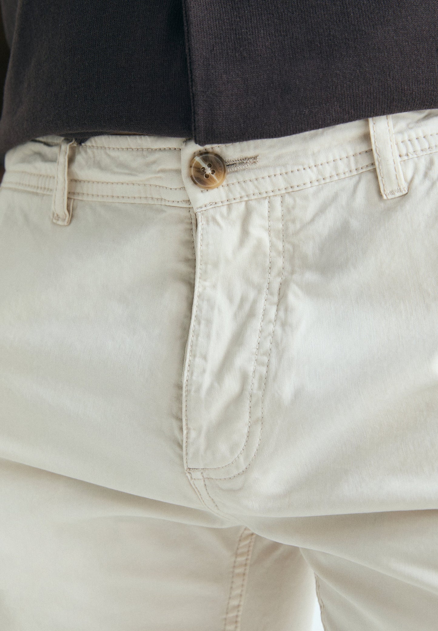 BASIC ORGANIC COTTON BERMUDA SHORTS