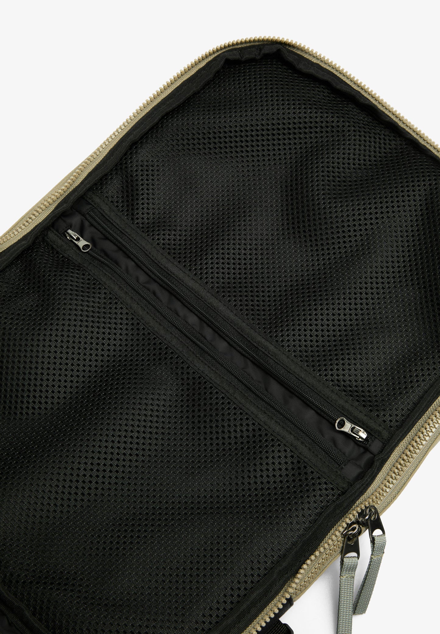 SKULL TRAVEL BACKPACK