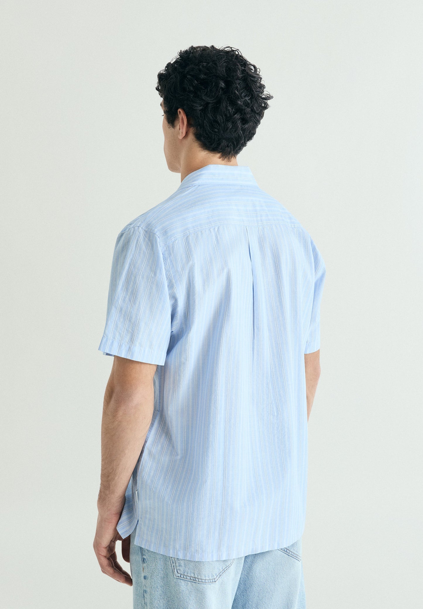 SHORT SLEEVE STRIPED SHIRT