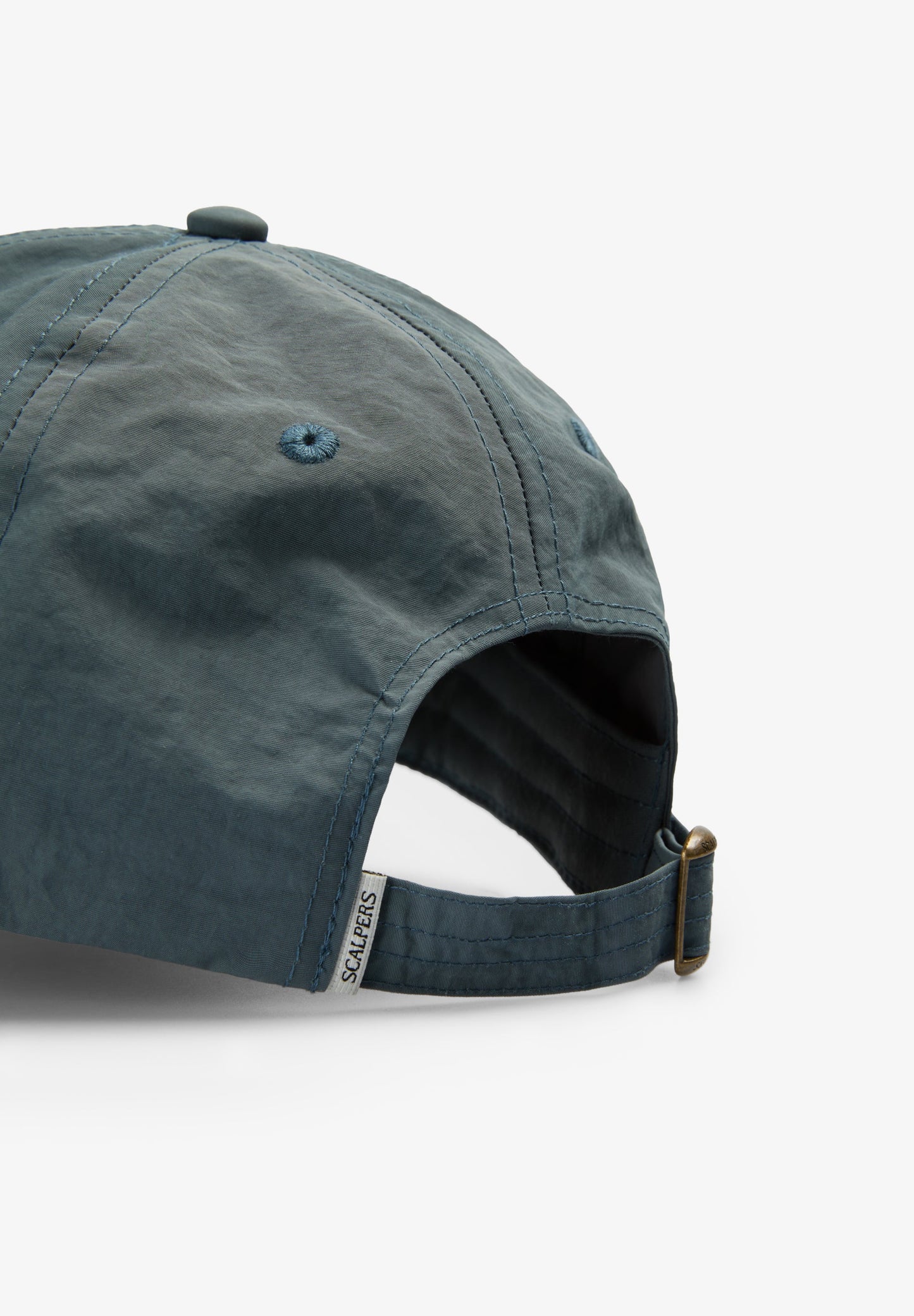 TECHNICAL CAP WITH CONTRAST EMBROIDERY