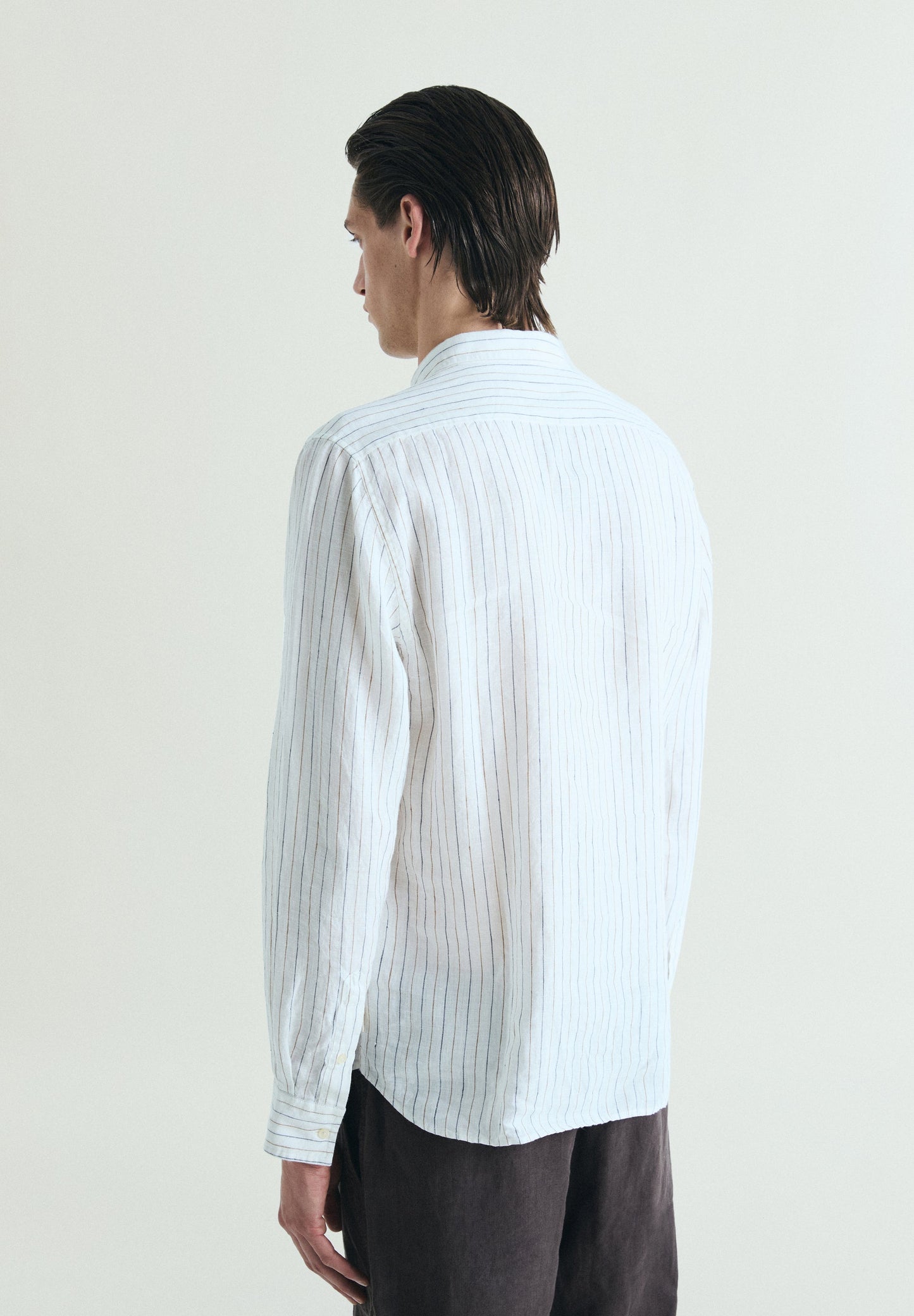 SLIM FIT LINEN SHIRT