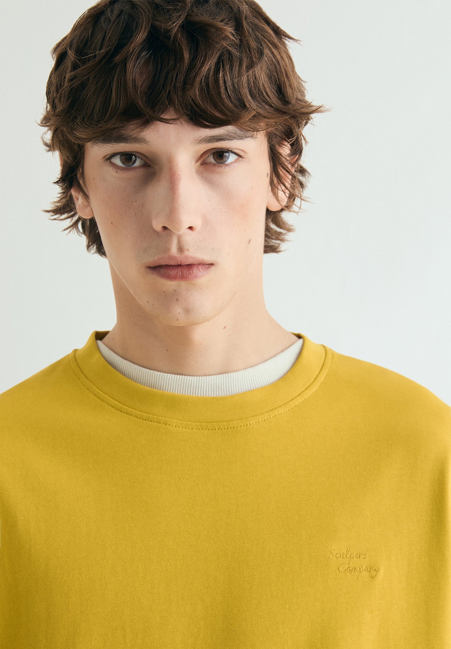 MEDIUM WEIGHT EMBROIDERED T-SHIRT