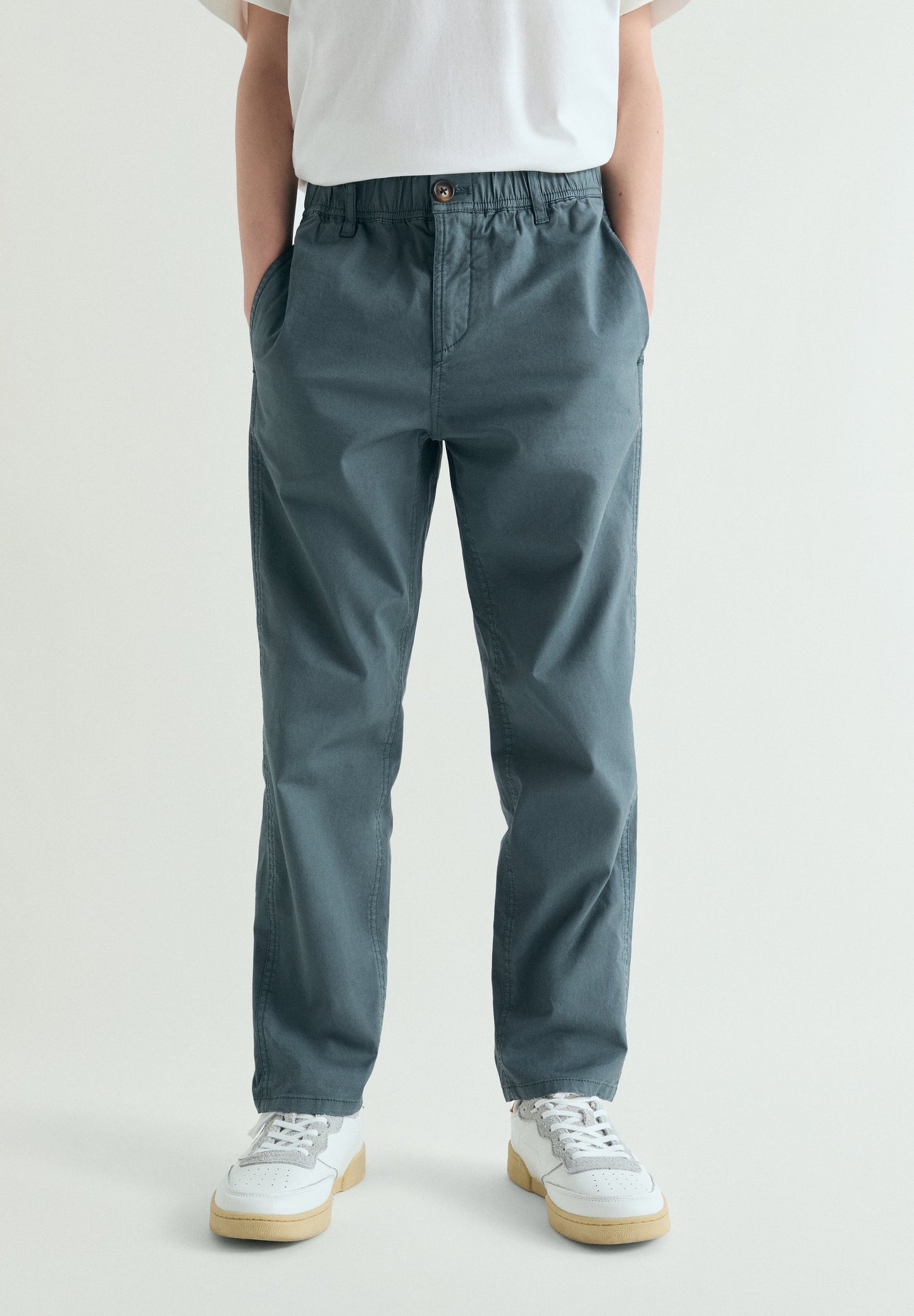 RELAXED FIT TROUSERS