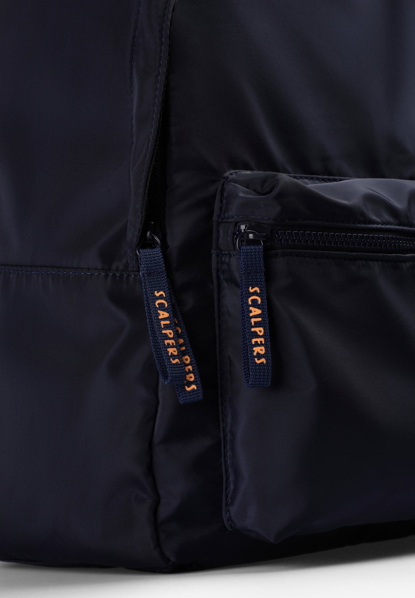 TECHNICAL BACKPACK WITH SKULL