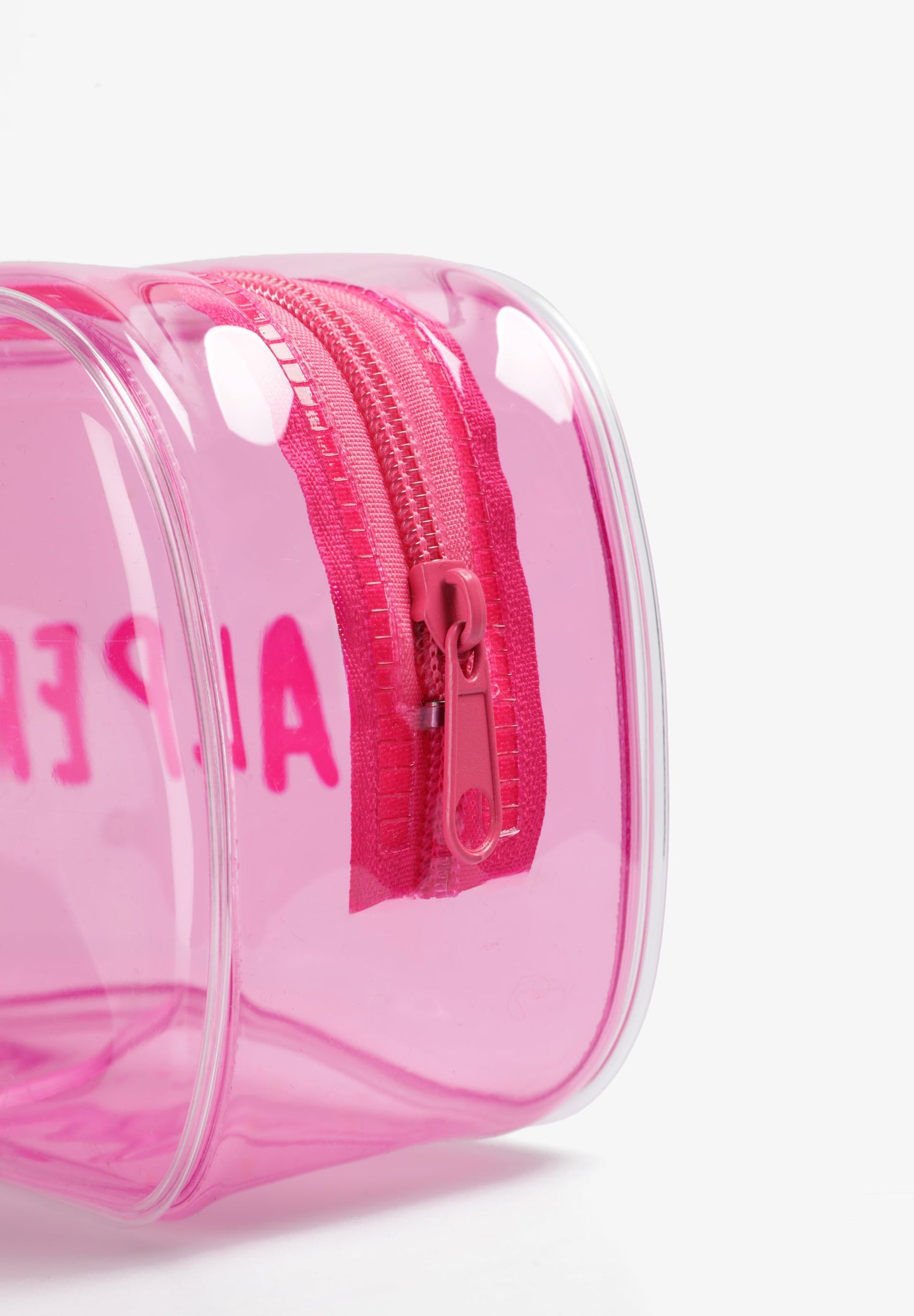 TOILETRY BAG WITH TRAVEL SET