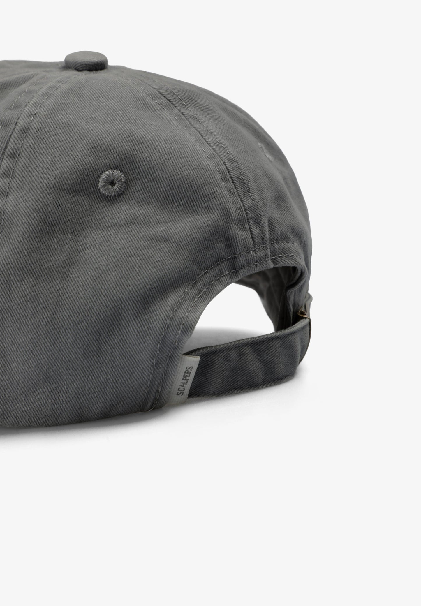 EMBROIDERED SKULL CAP