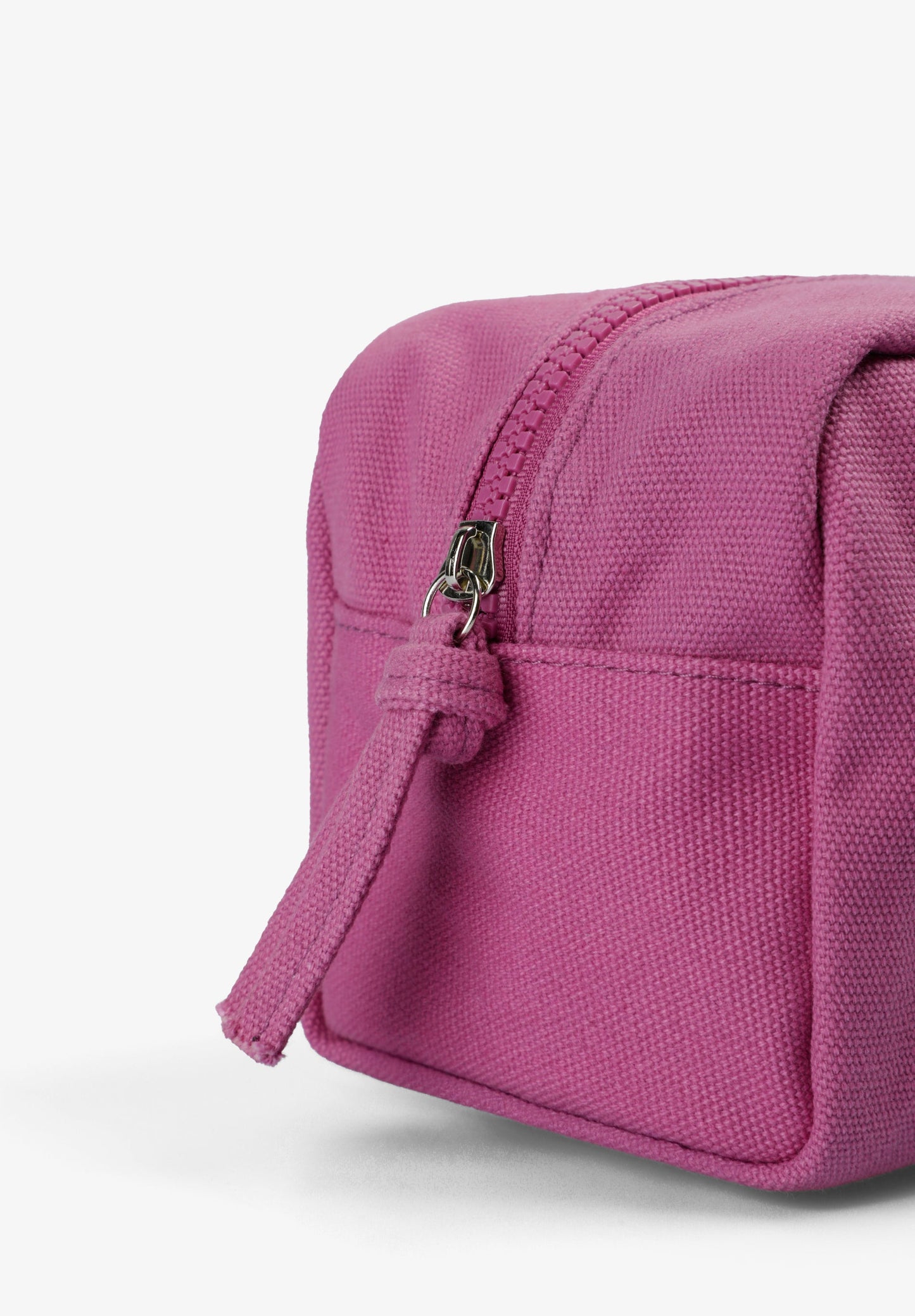 GLITTER SKULL TOILETRY BAG