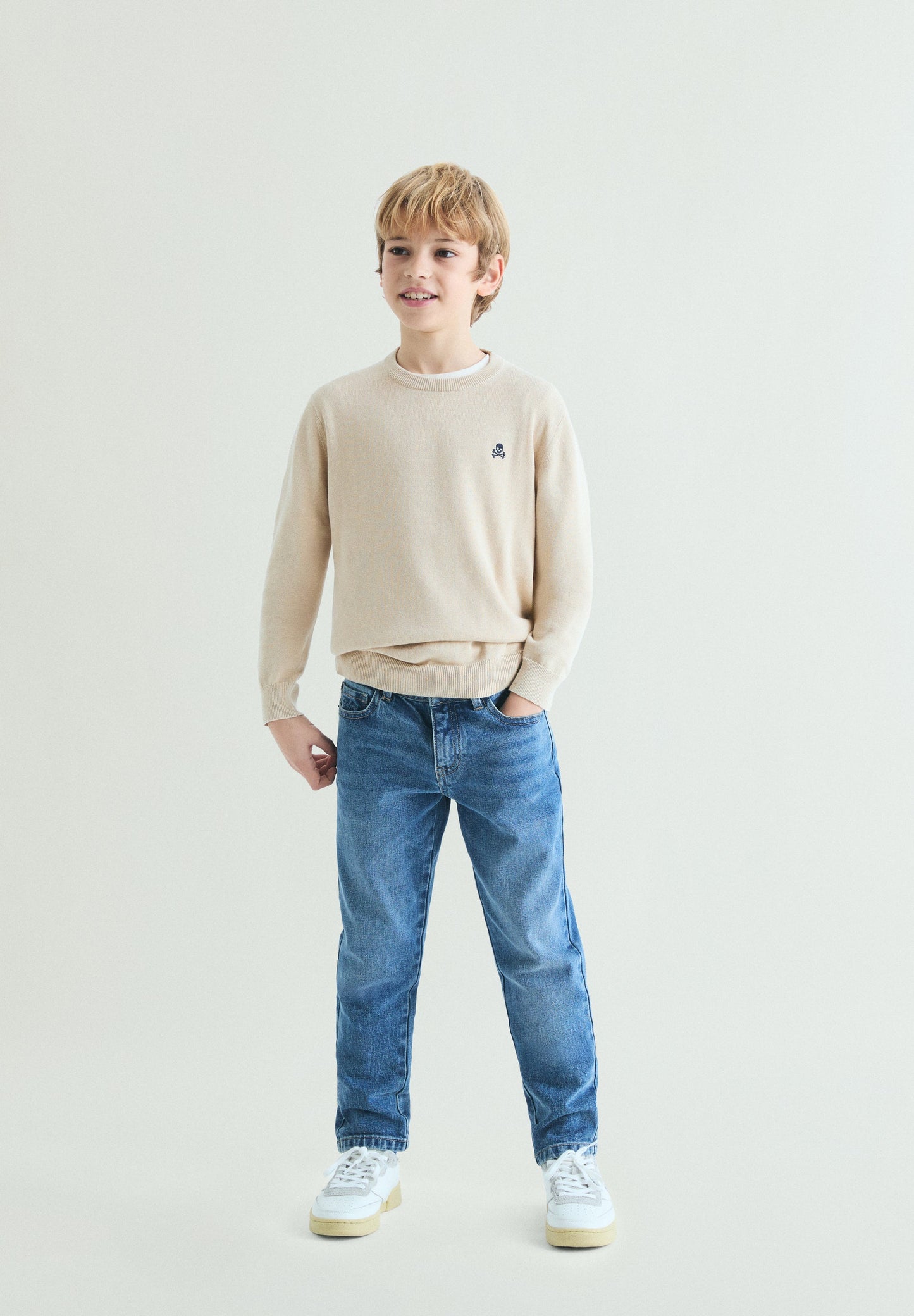 ROUND NECK COTTON SWEATER