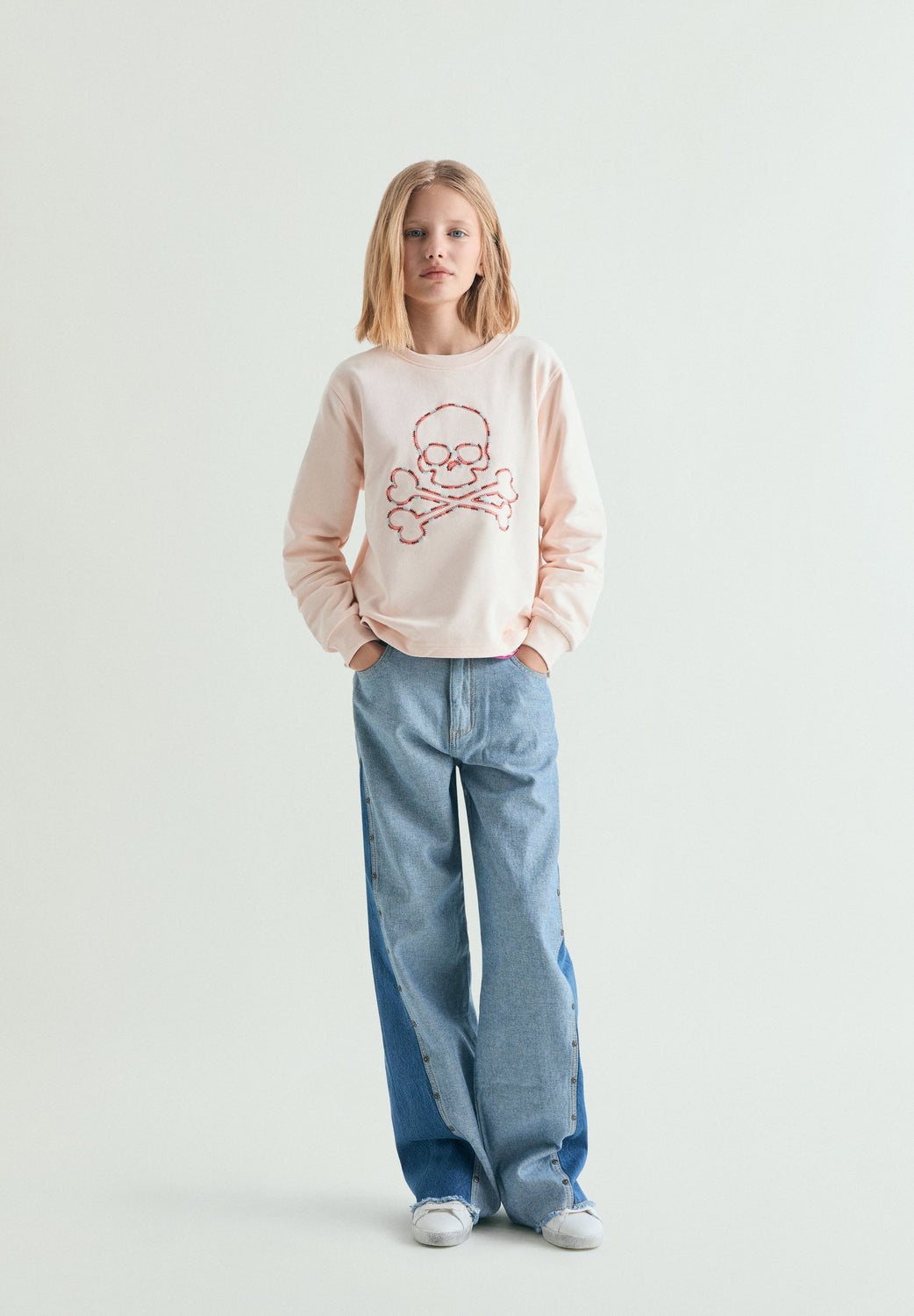 SUDADERA BORDADA CONTRASTE - Scalpers