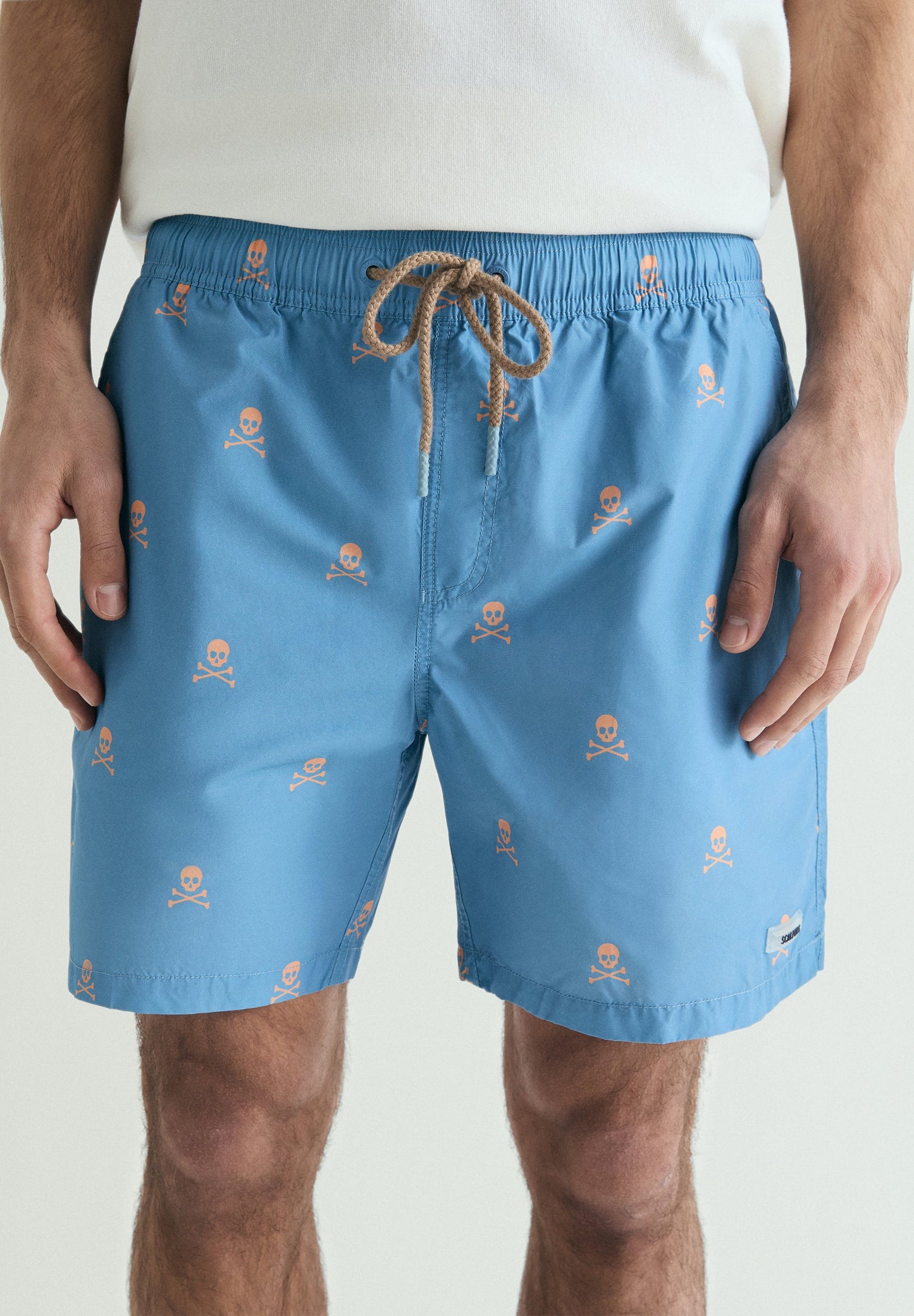 CONTRAST SKULL SWIMMING TRUNKS