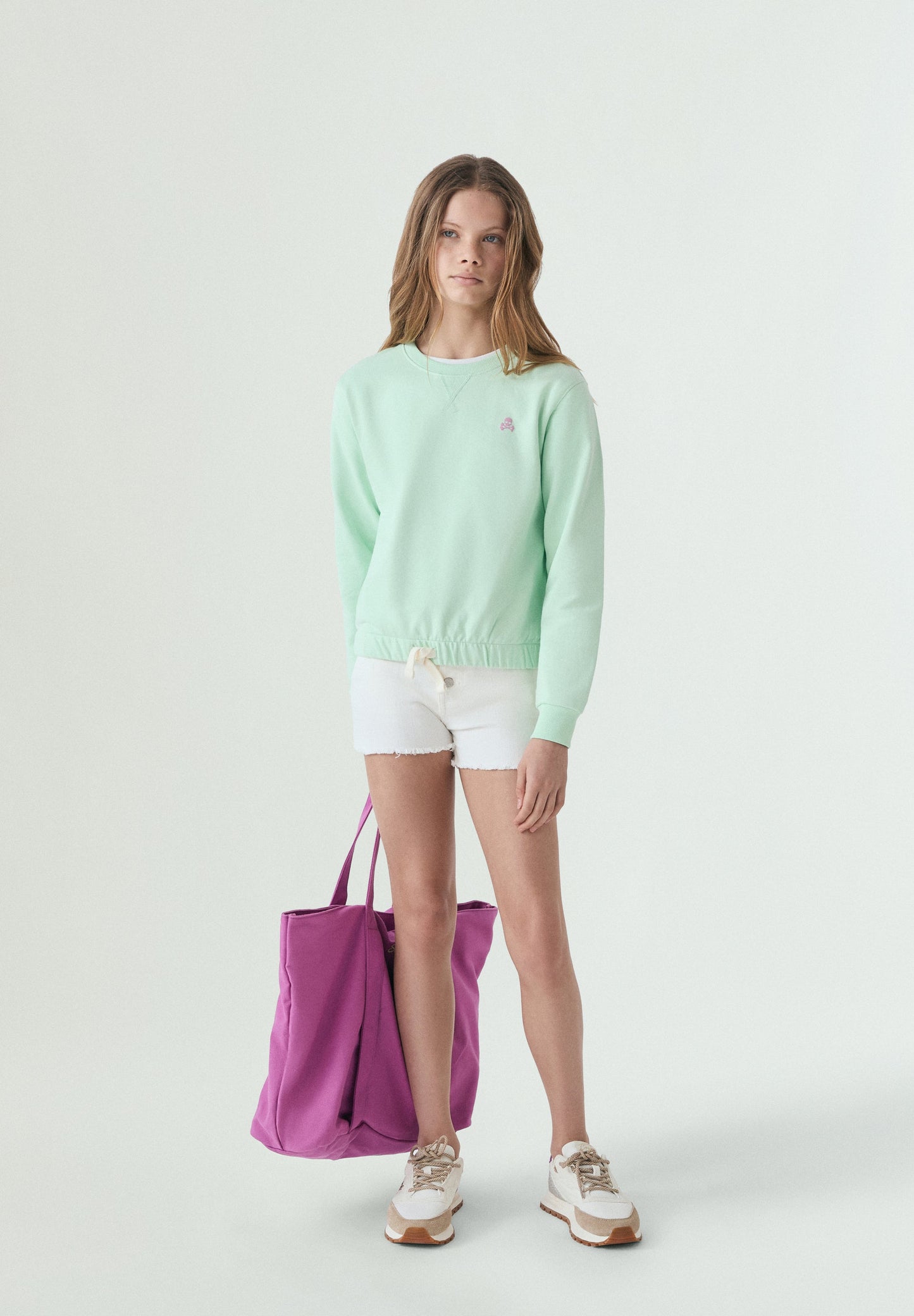 ADJUSTABLE DRAWSTRING SWEATSHIRT