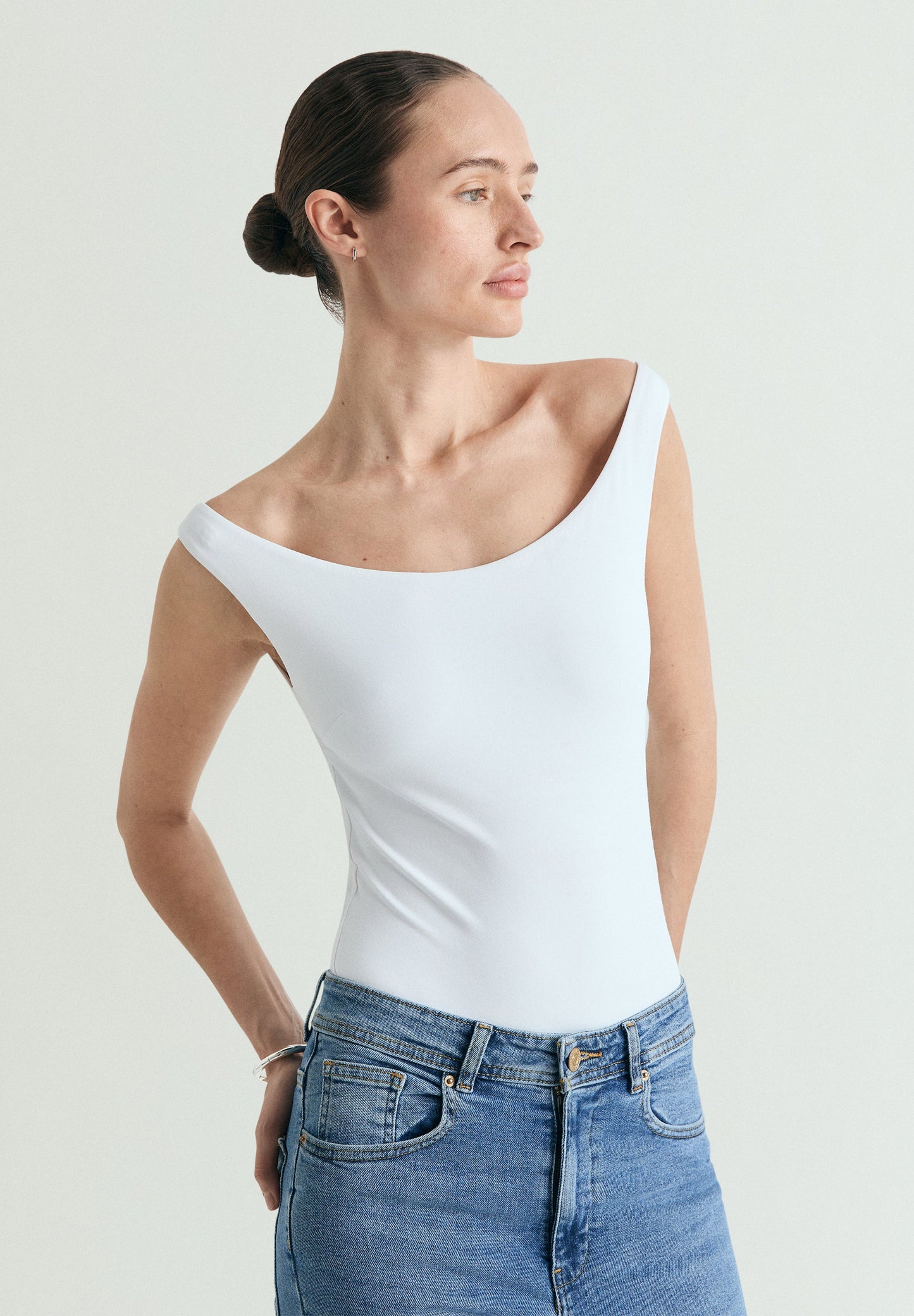 OFF THE SHOULDER BODYSUIT