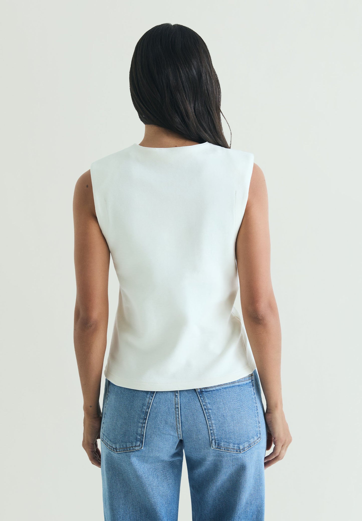 ASYMMETRIC KNOT T-SHIRT