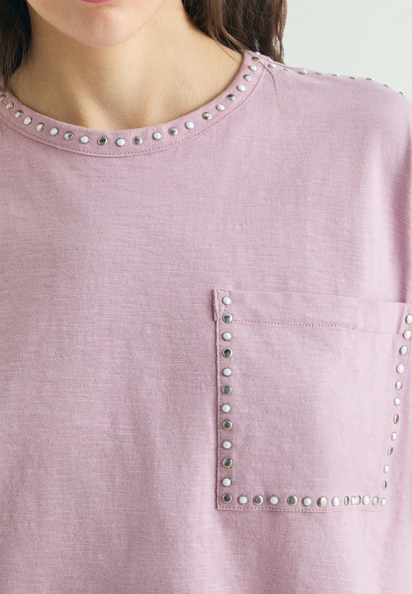 STUDDED T-SHIRT WITH POCKET