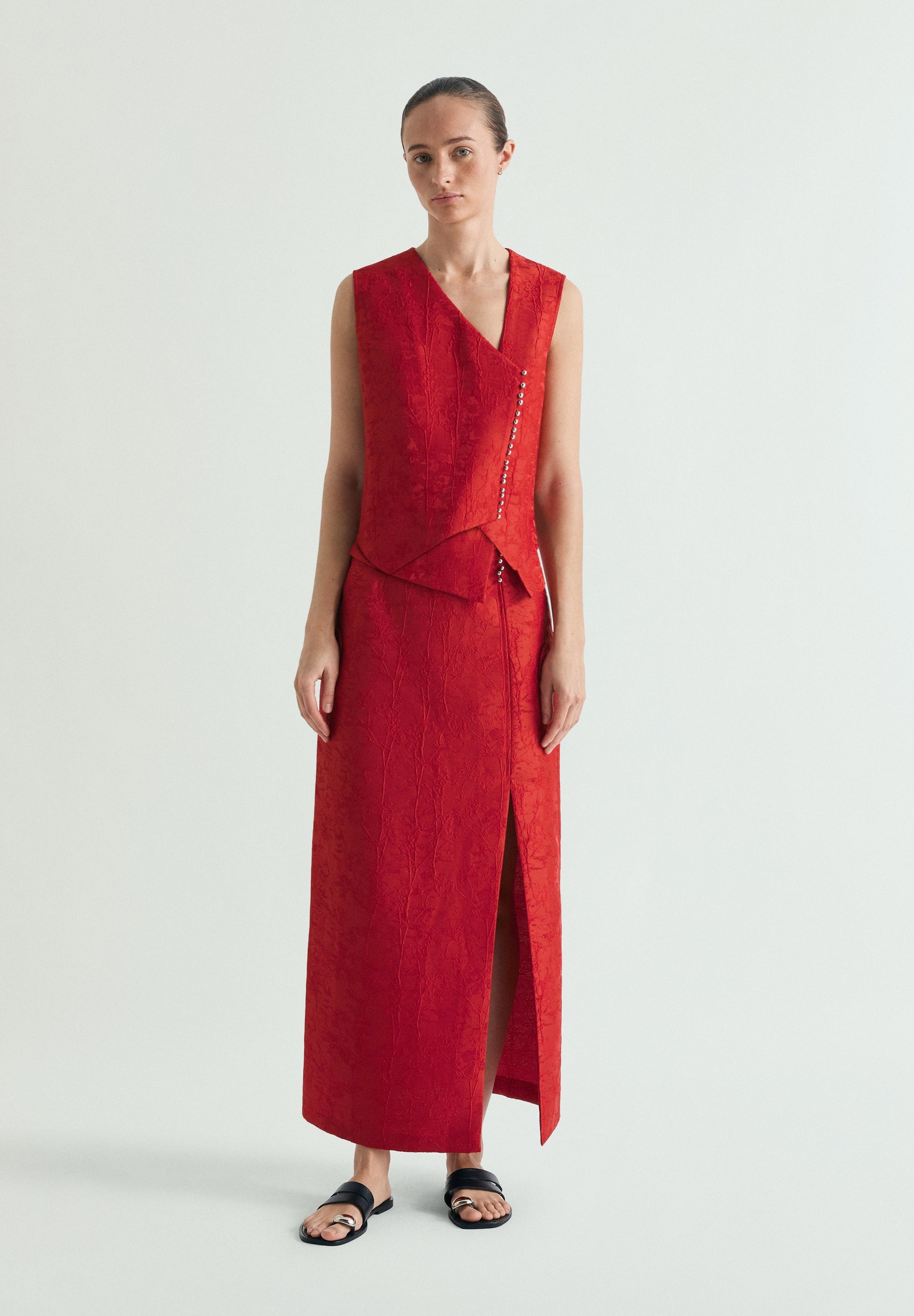 BROCADE SKIRT WITH SLIT