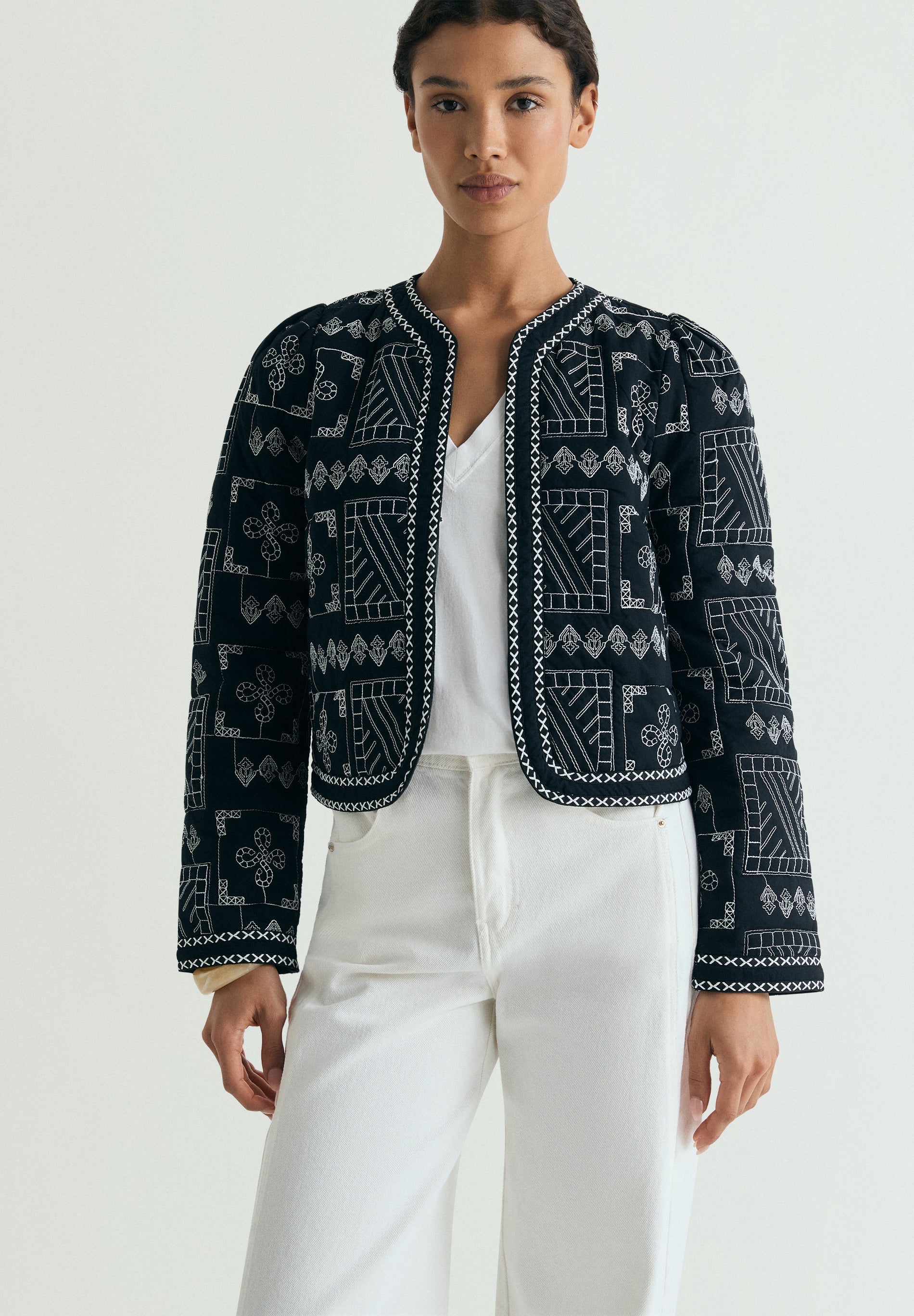 EMBROIDERED PUFFER JACKET