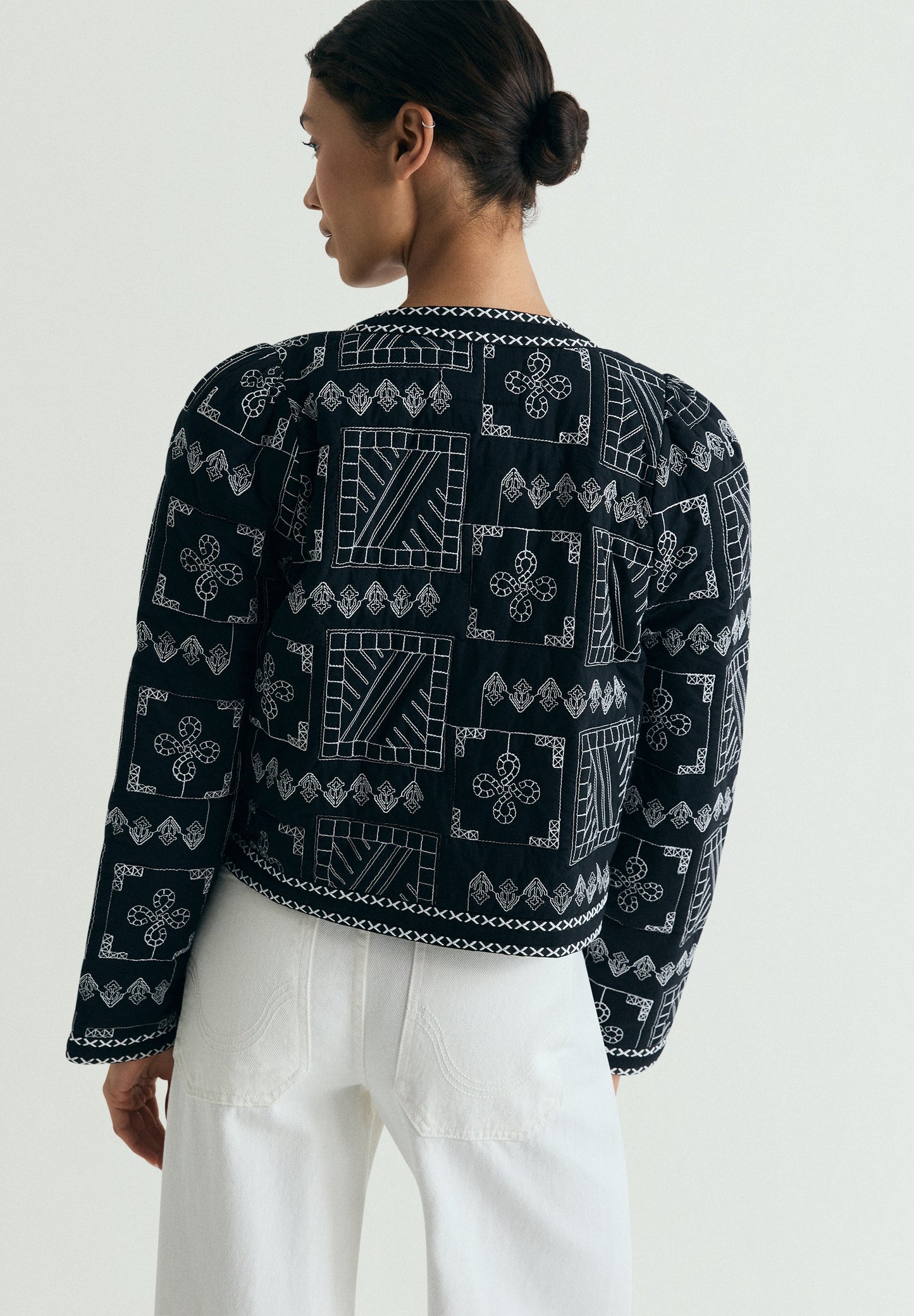 EMBROIDERED PUFFER JACKET