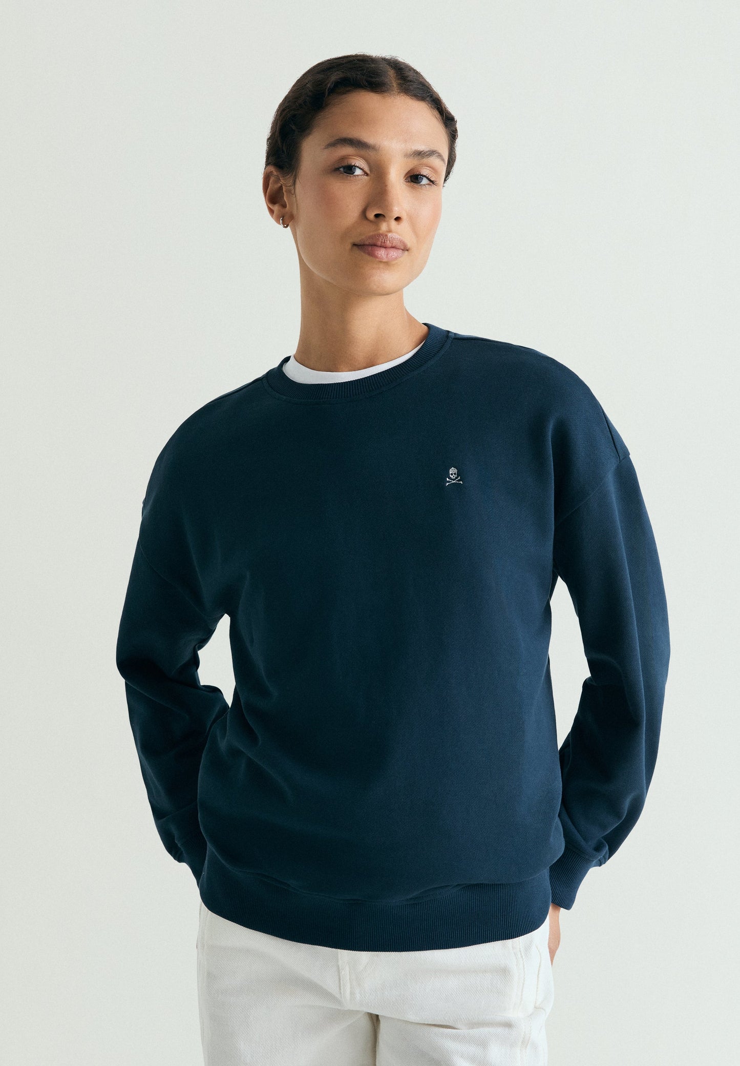 SWEATSHIRT WITH BACK EMBROIDERY