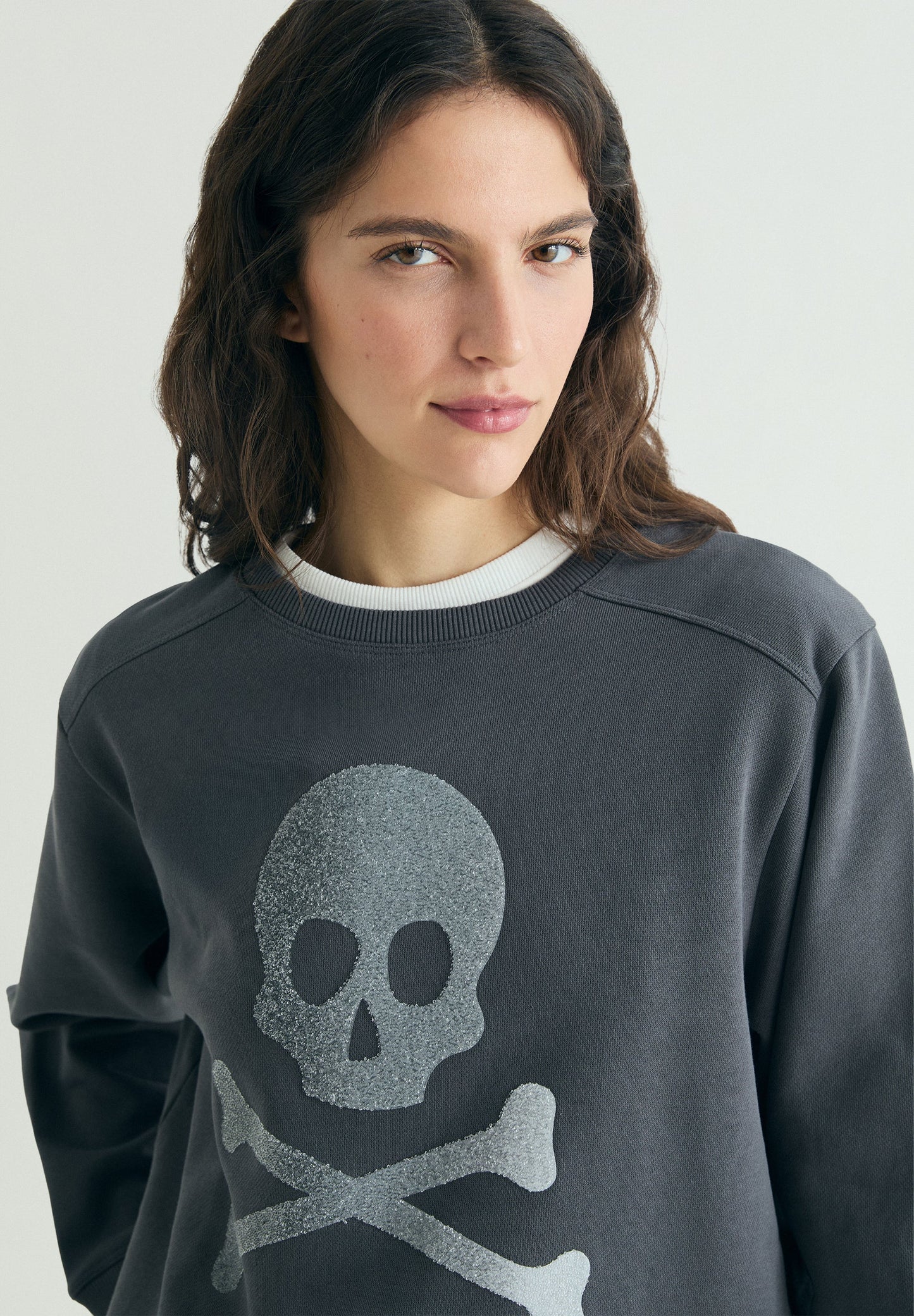 GLITTER SKULL SWEATSHIRT