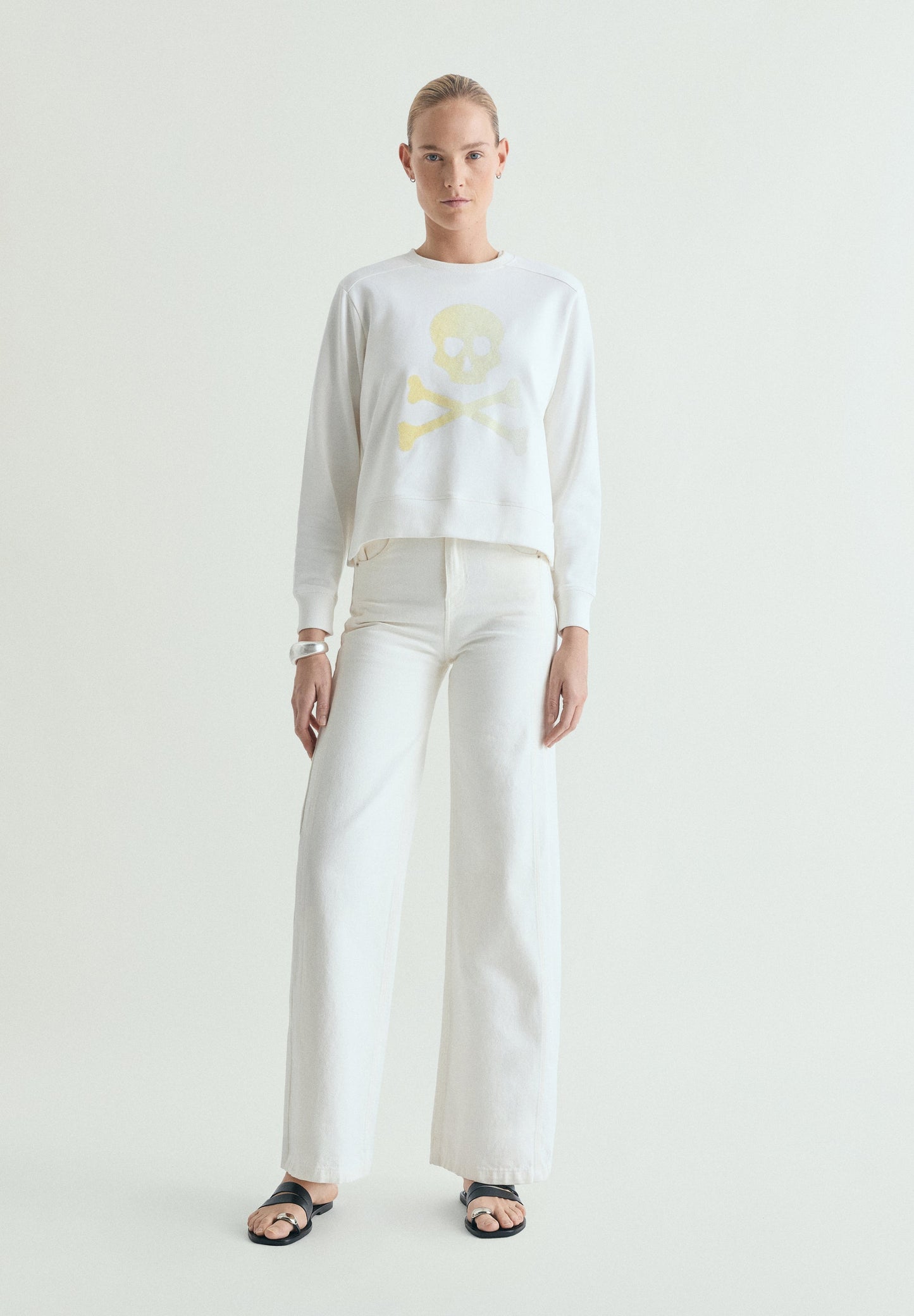 GLITTER SKULL SWEATSHIRT
