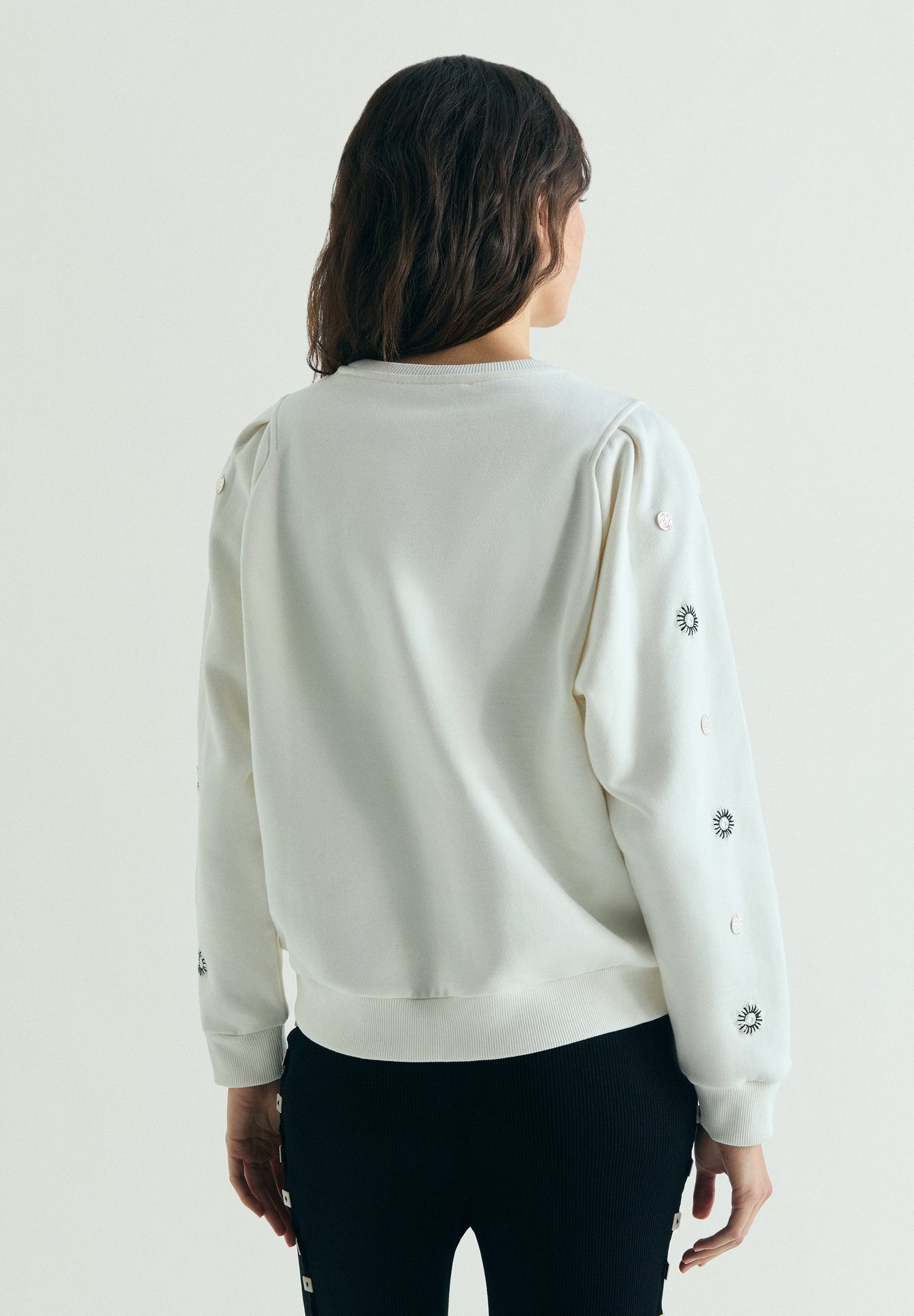 EMBROIDERED SWEATSHIRT WITH APPLIQUÉS