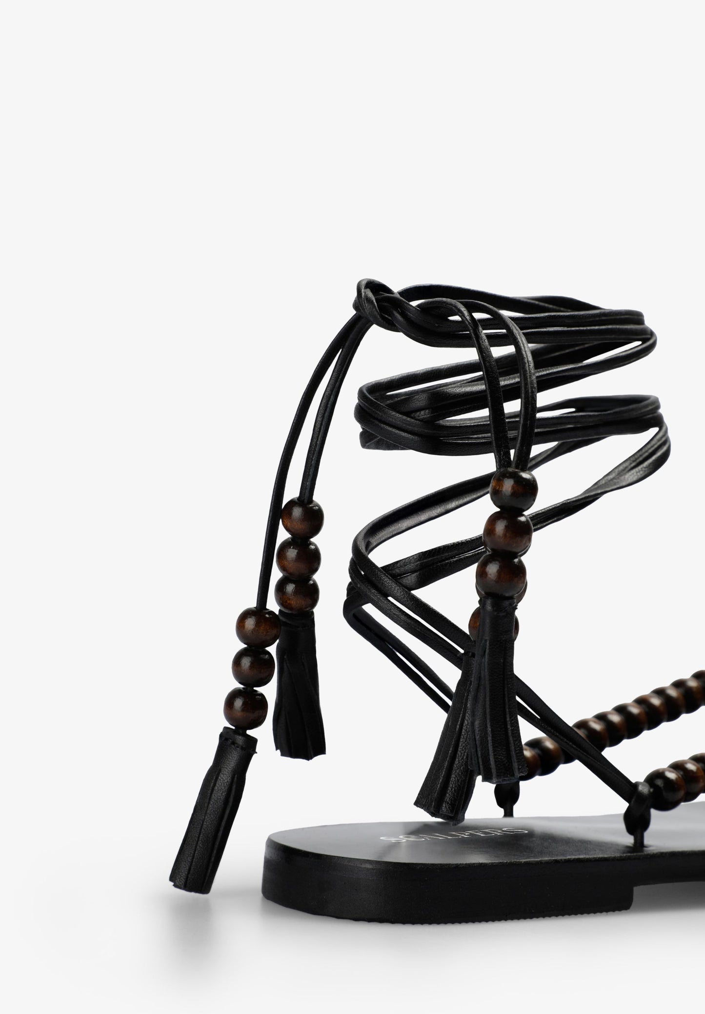 LEATHER SANDALS WITH BEADS
