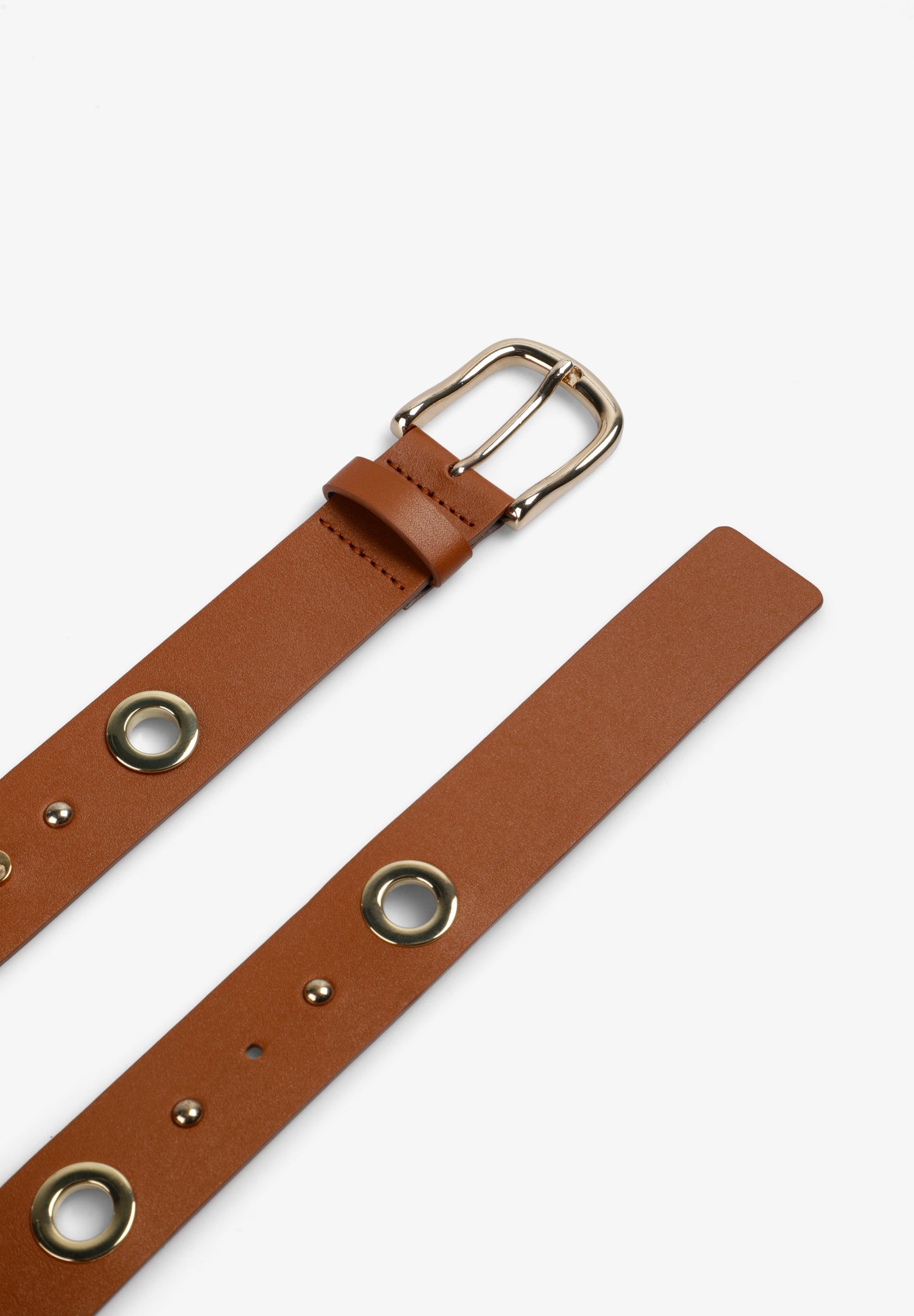 PERFORATED LEATHER BELT
