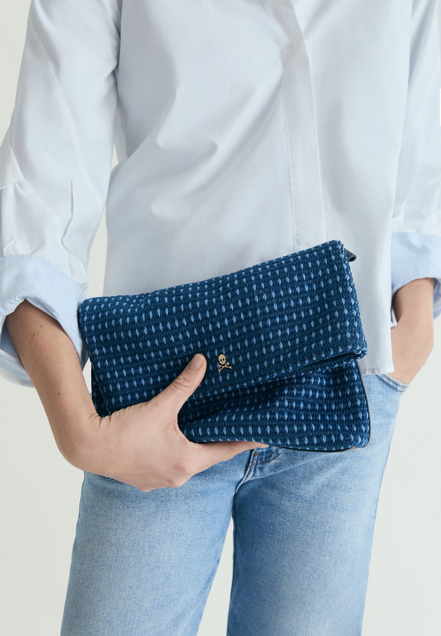 BRAIDED CLUTCH BAG