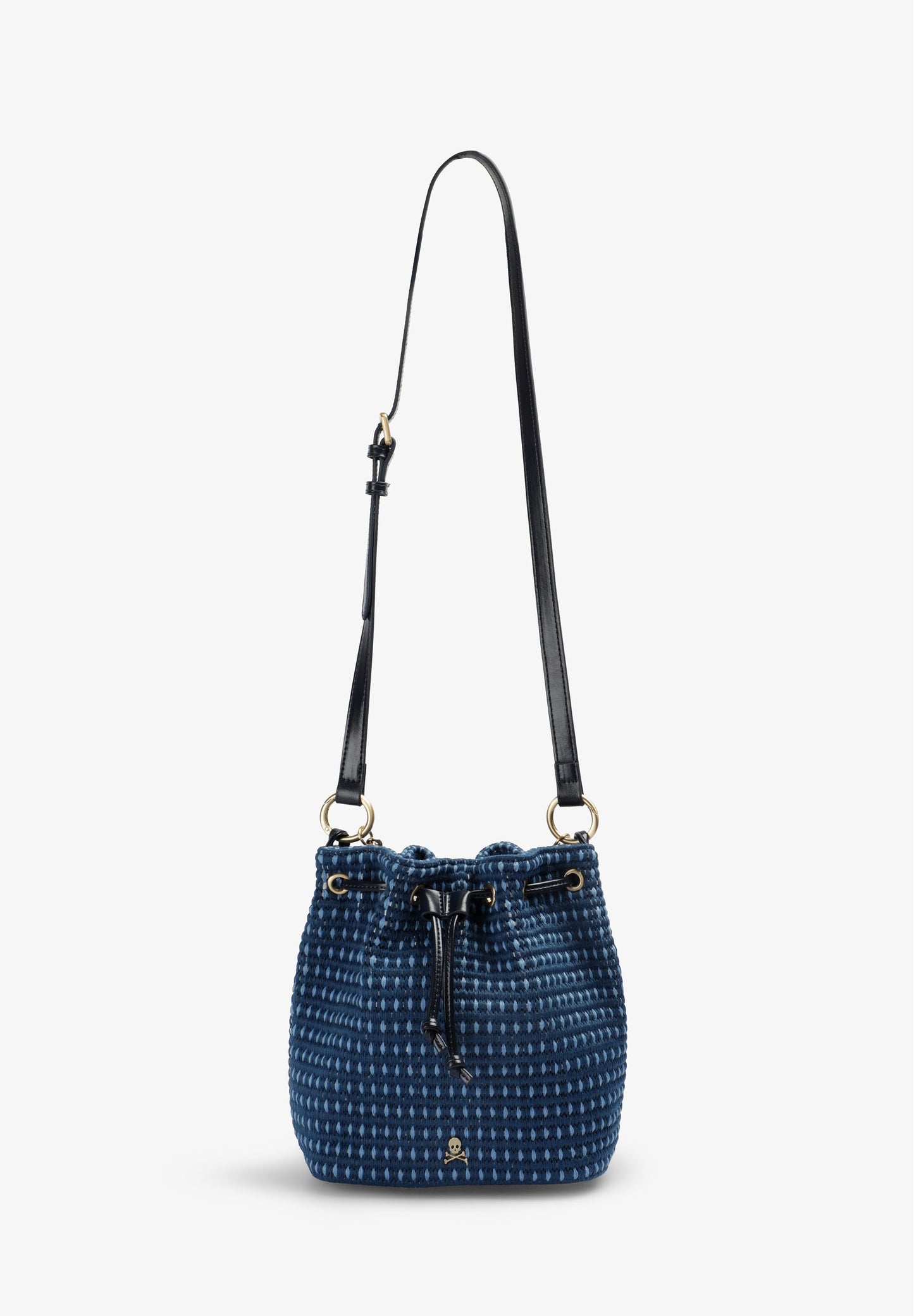 BRAIDED BUCKET BAG