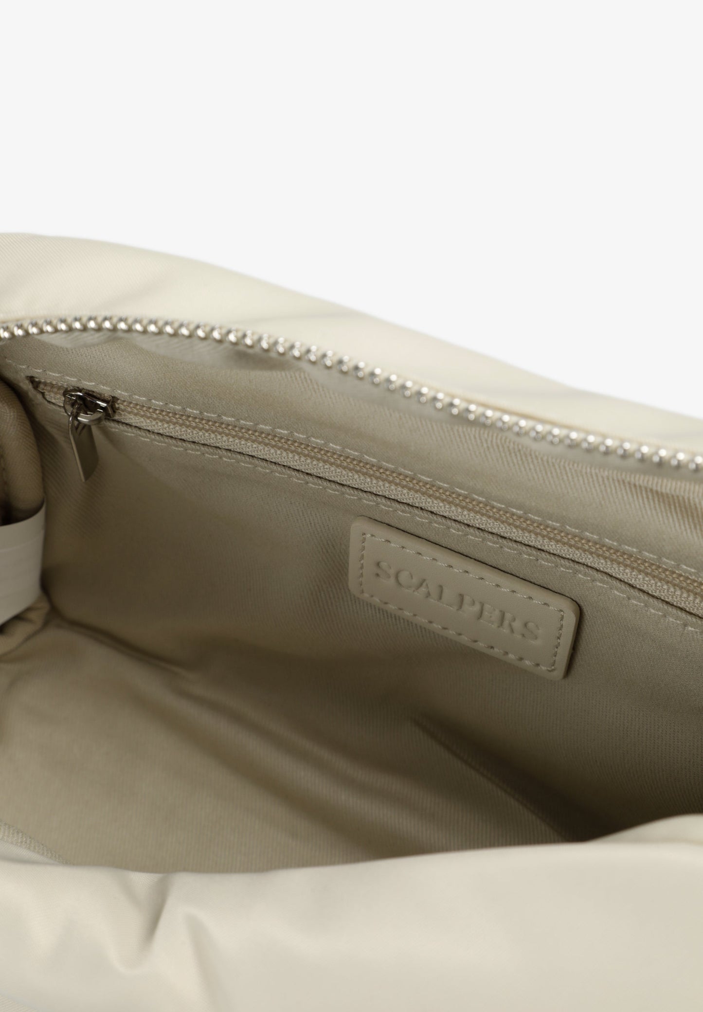 SCNYFABRICQUILTED BAG