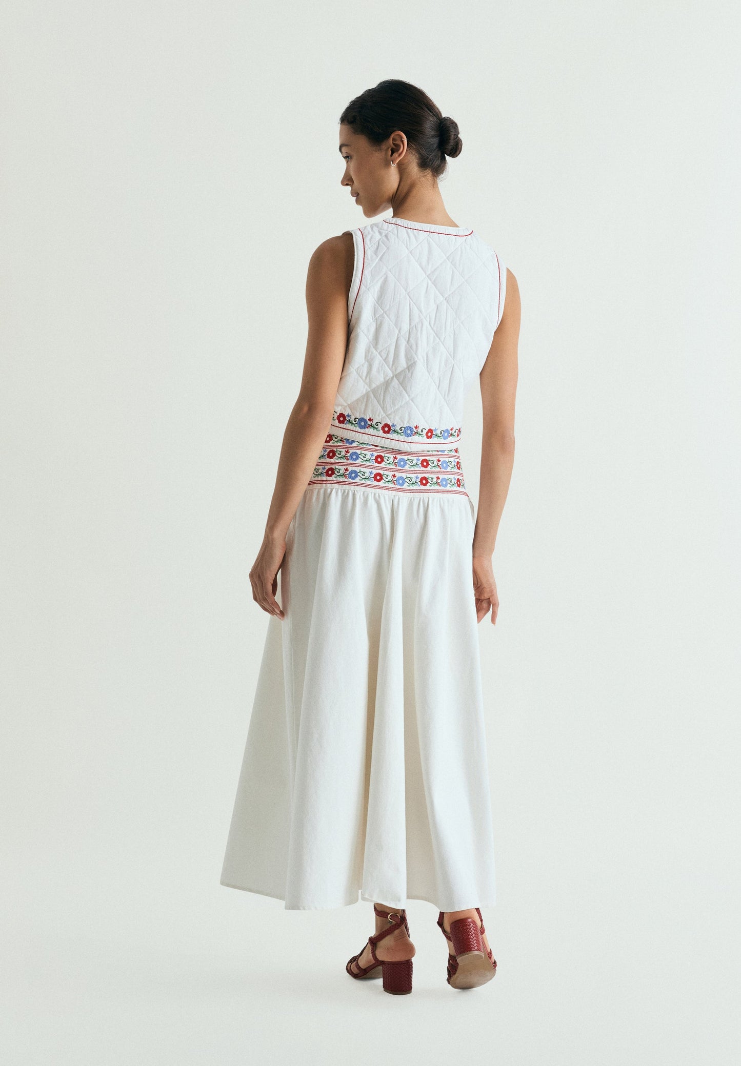 EMBROIDERED DENIM SKIRT