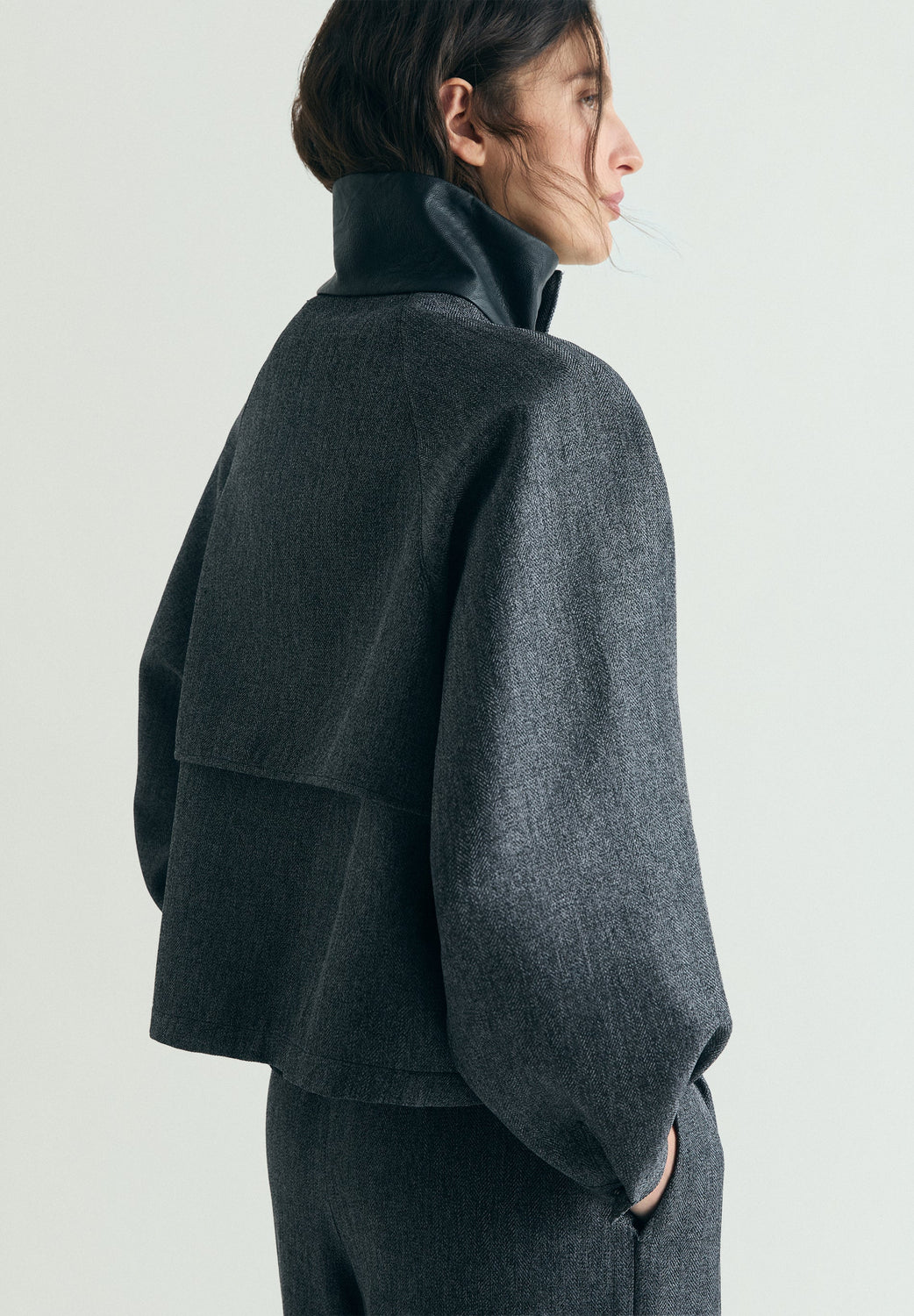 CHAQUETA BOMBER CUELLO CONTRASTE - Scalpers