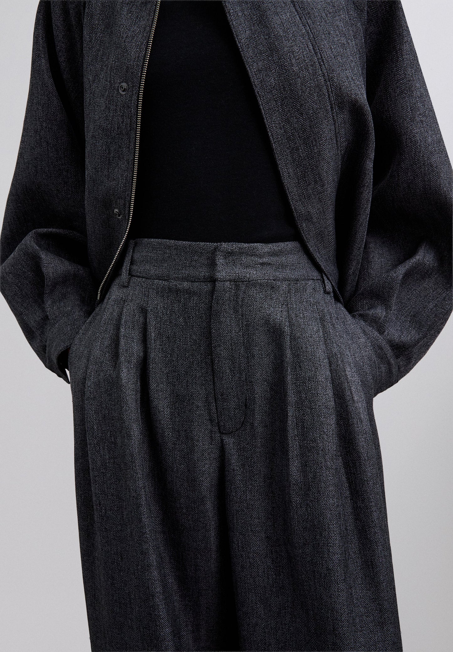 HERRINGBONE TROUSERS WITH DARTS