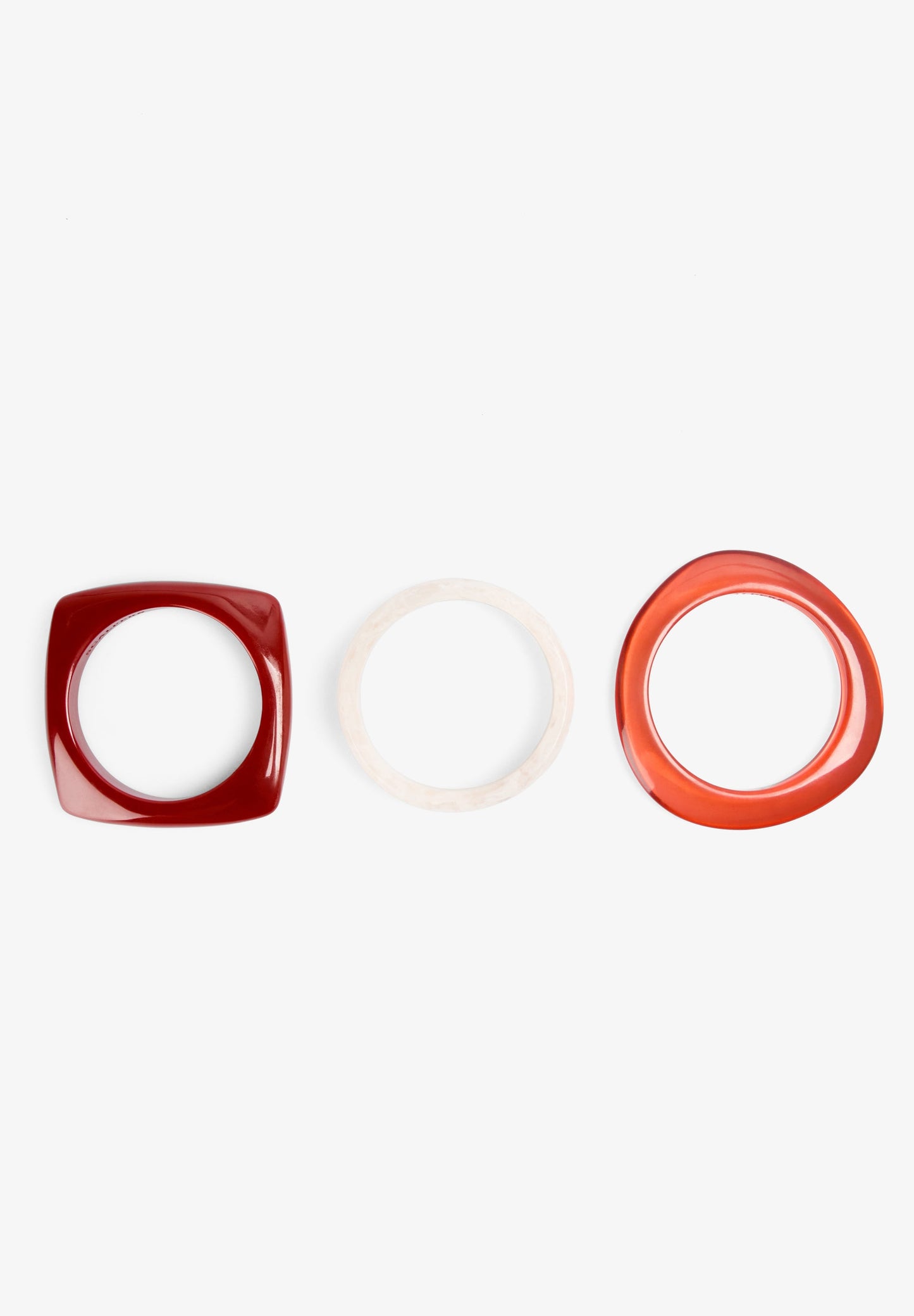 MATCHING RESIN BRACELET SET