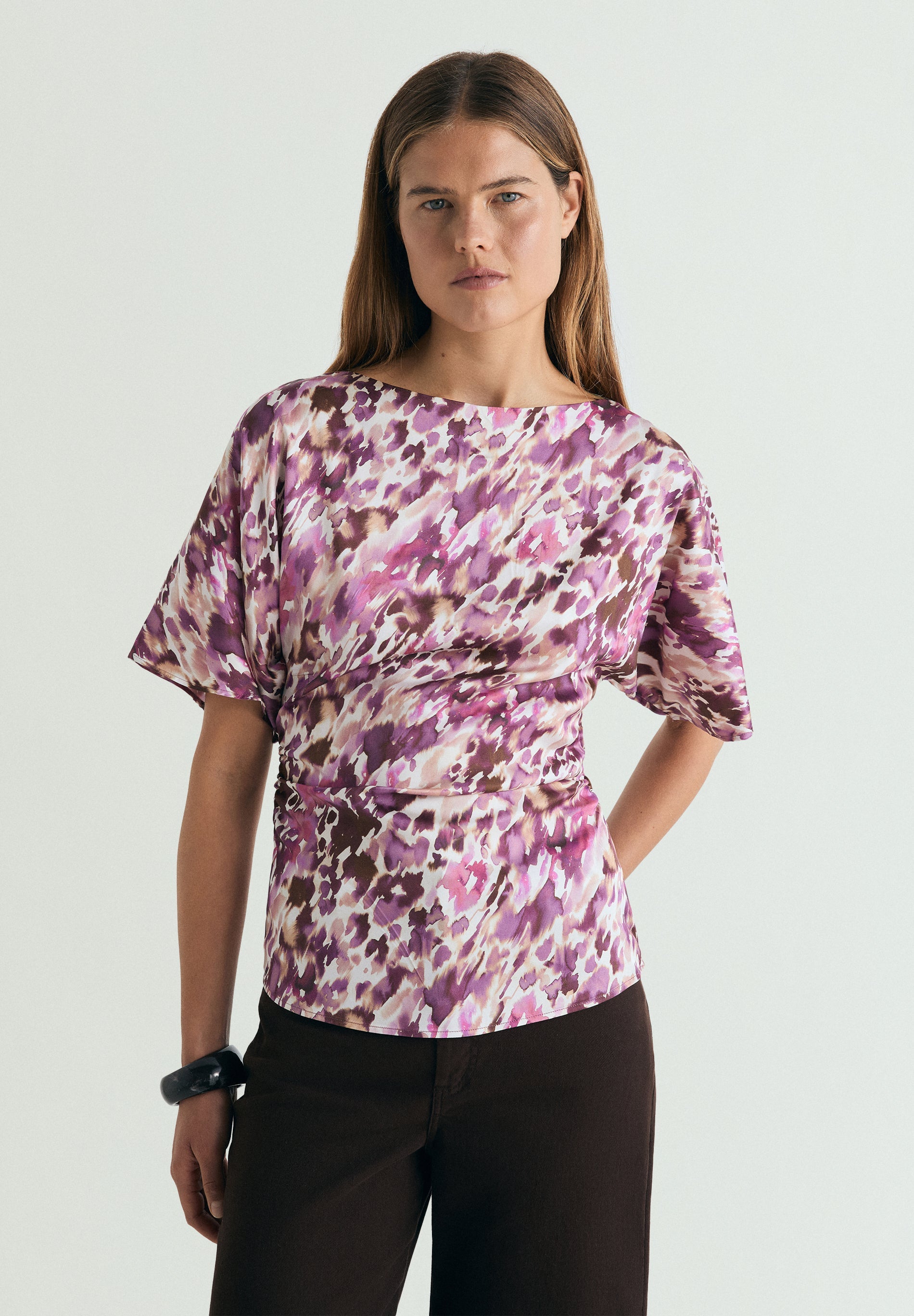 PRINTED TOP WITH SIDE DRAPING