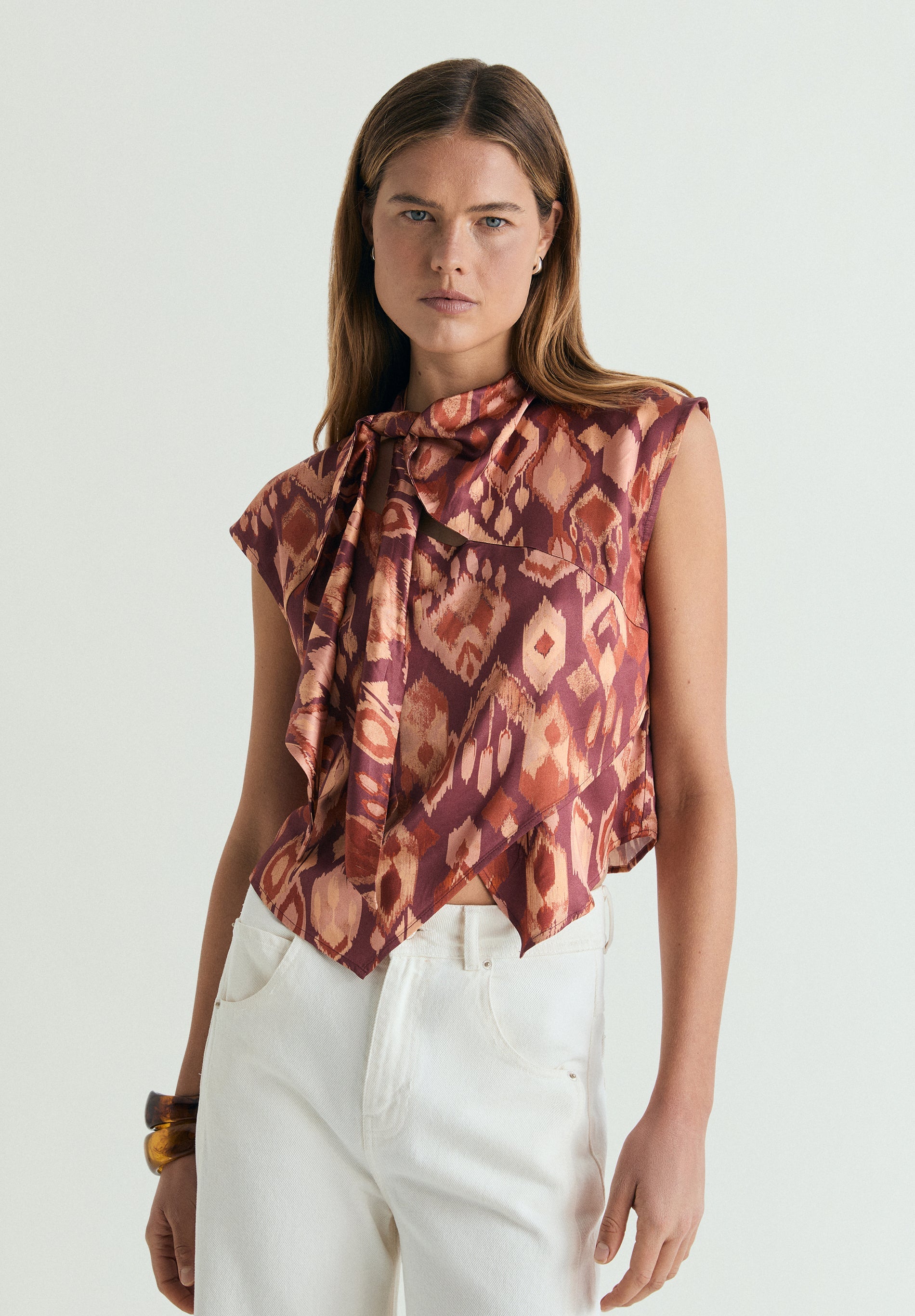 PRINTED KNOT TOP
