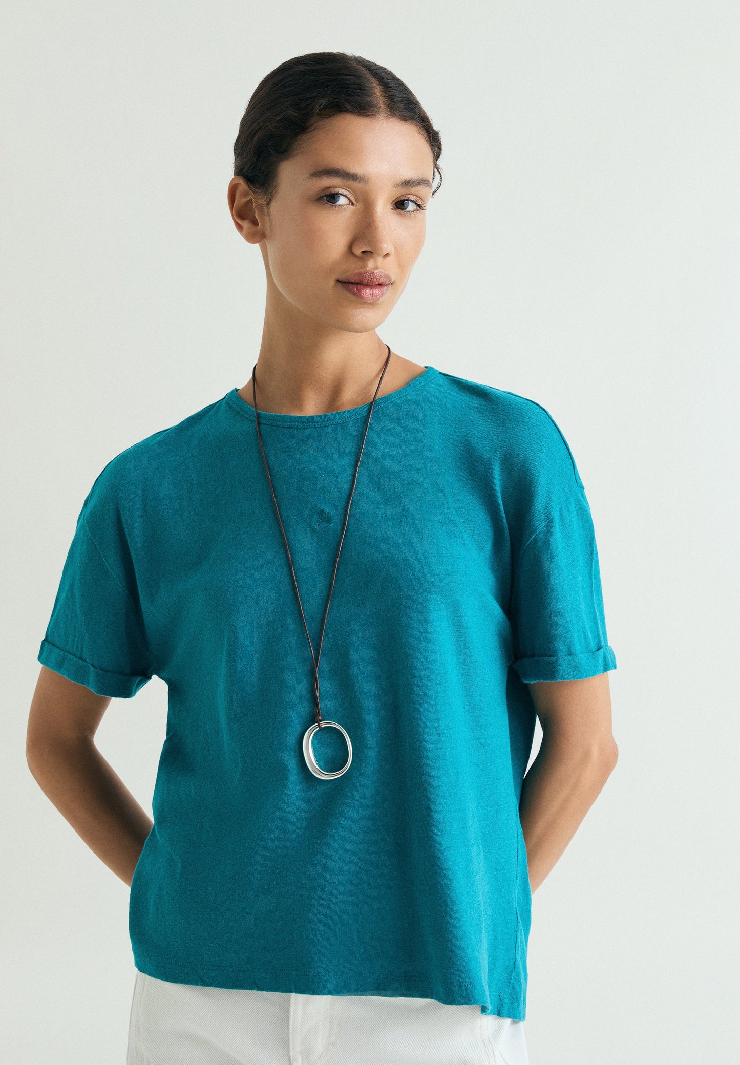 BACK KNOT T-SHIRT