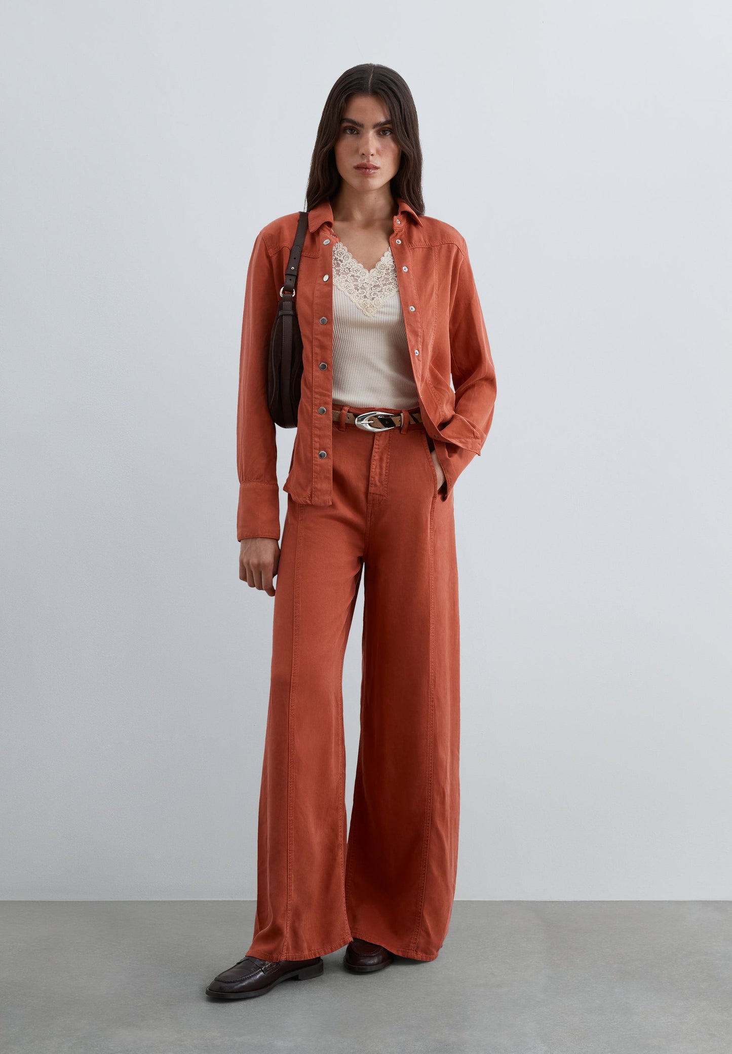 FLOWING LYOCELL TROUSERS