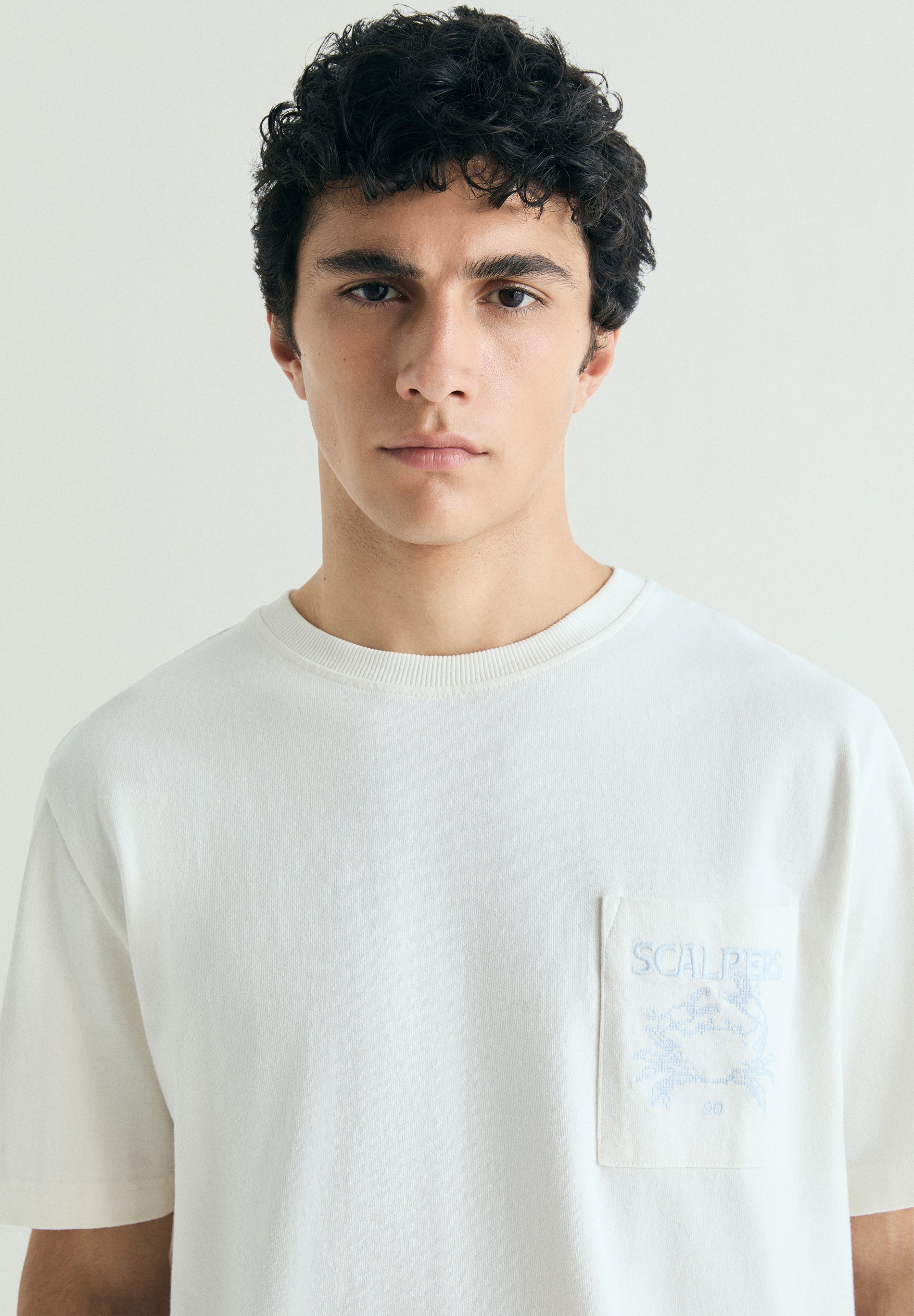 HEAVYWEIGHT T-SHIRT WITH POCKET