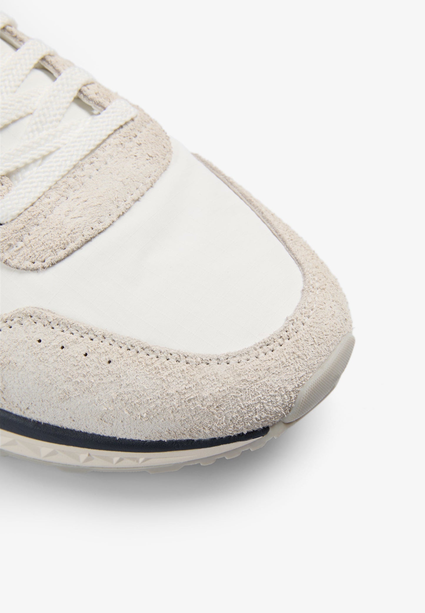 SNEAKERS WITH SIDE SKULL